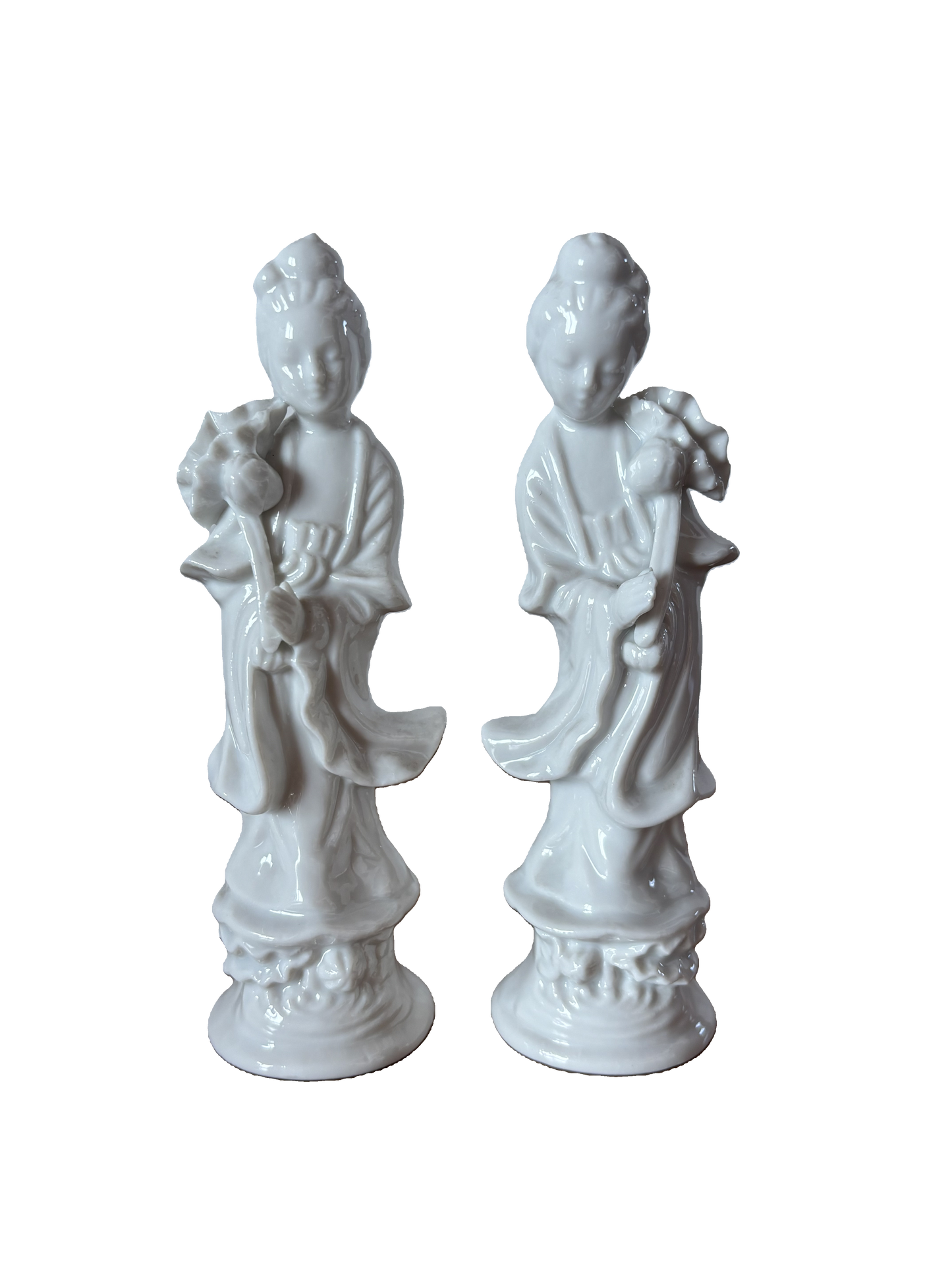 Coppia di Statuette in Porcellana Bianca – Dea Quan Yin con Fiore di Loto