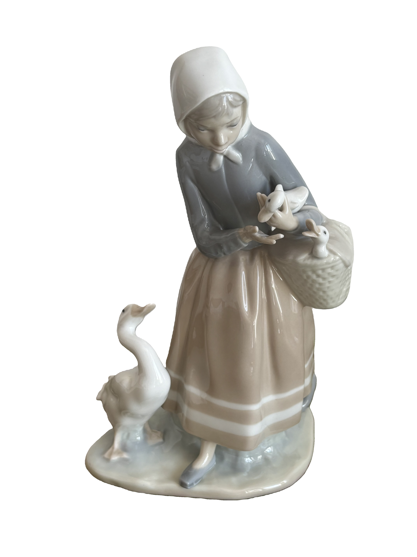 Statuetta Lladro Vintage – Ragazza con Paperelle e Cestino di Anatroccoli