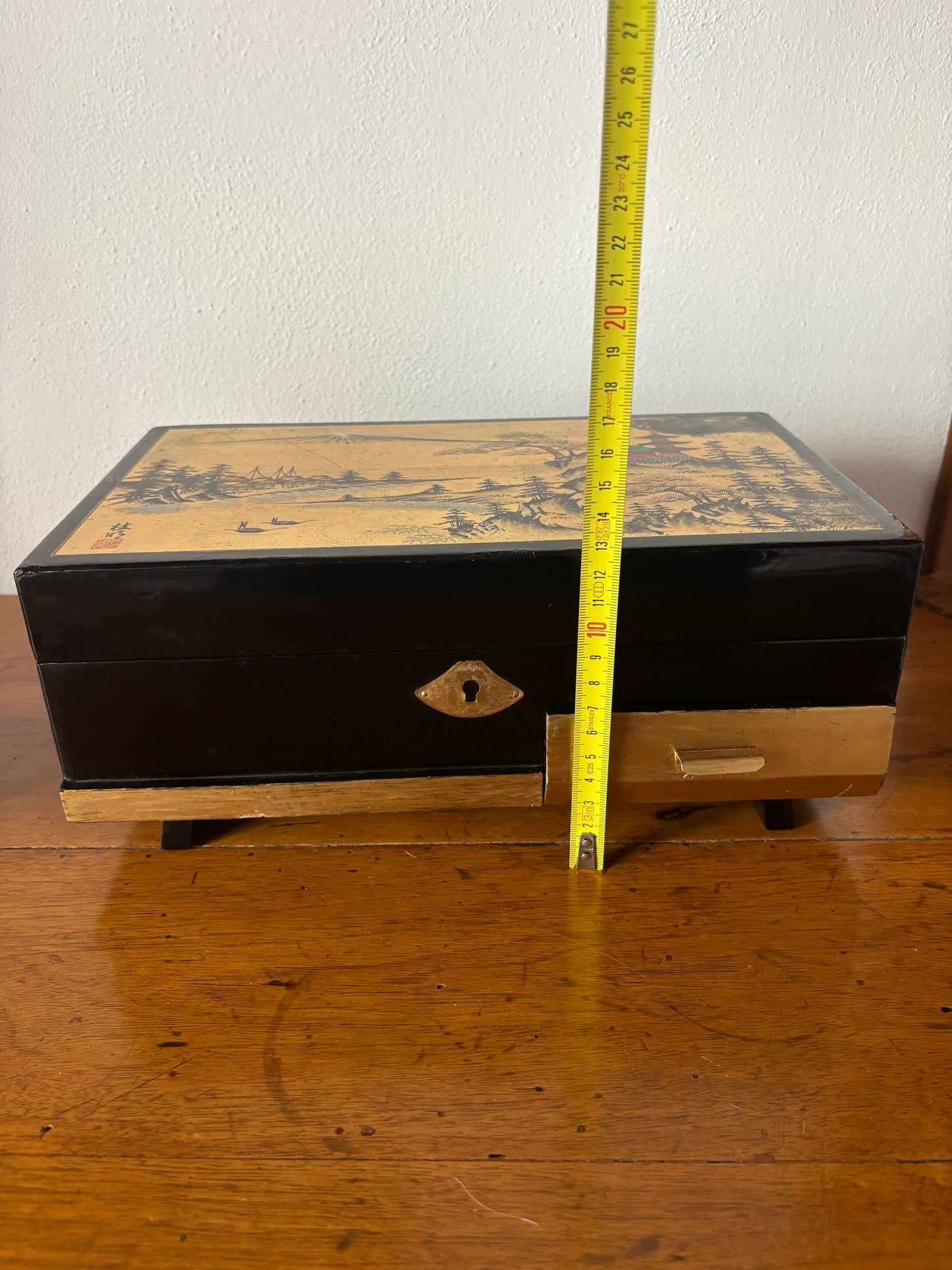 Large Japanese jewelry box with working music box and dancing geisha