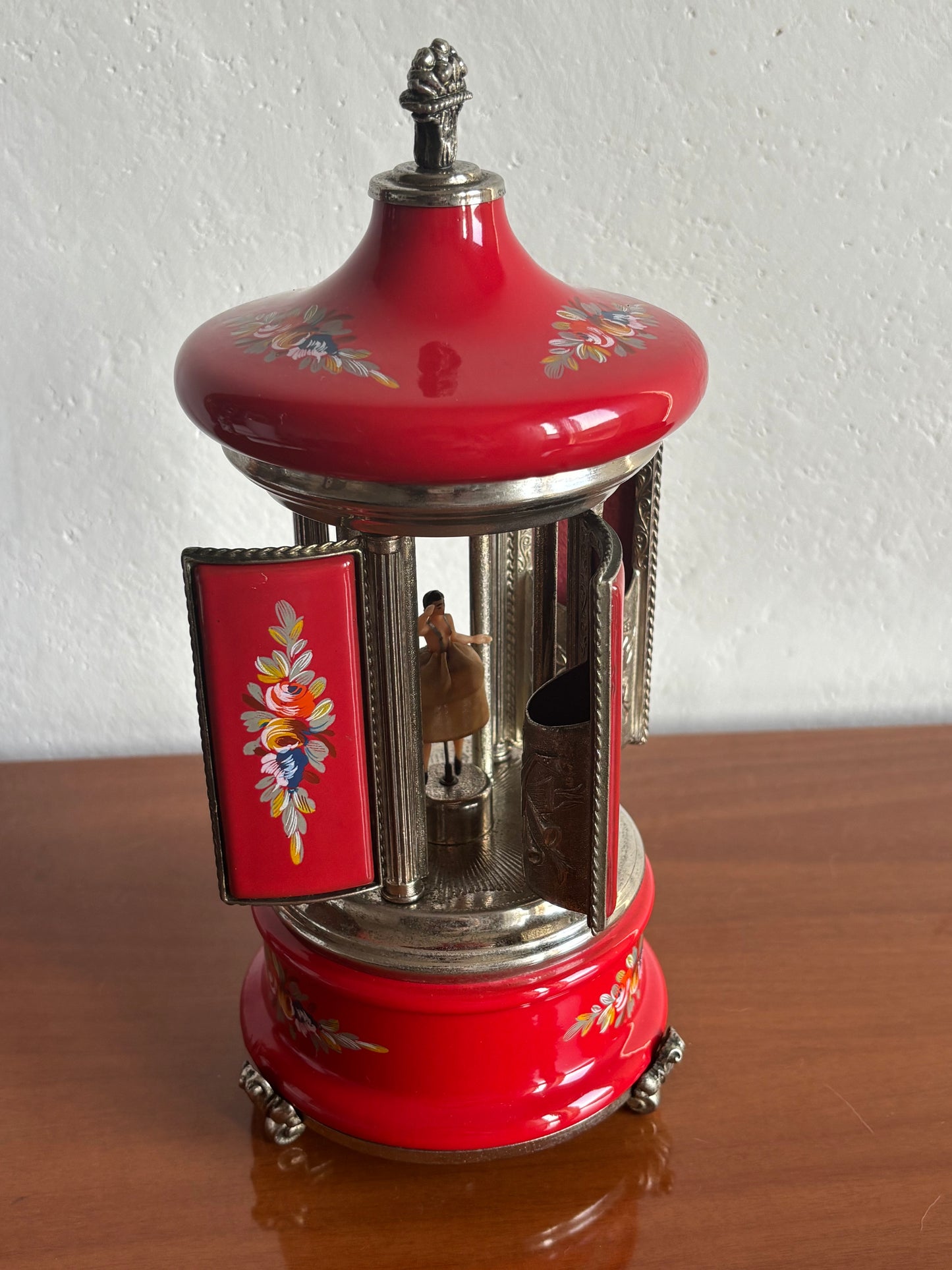 Portasigarette vintage in metallo con ballerina e carillon – Apertura manuale