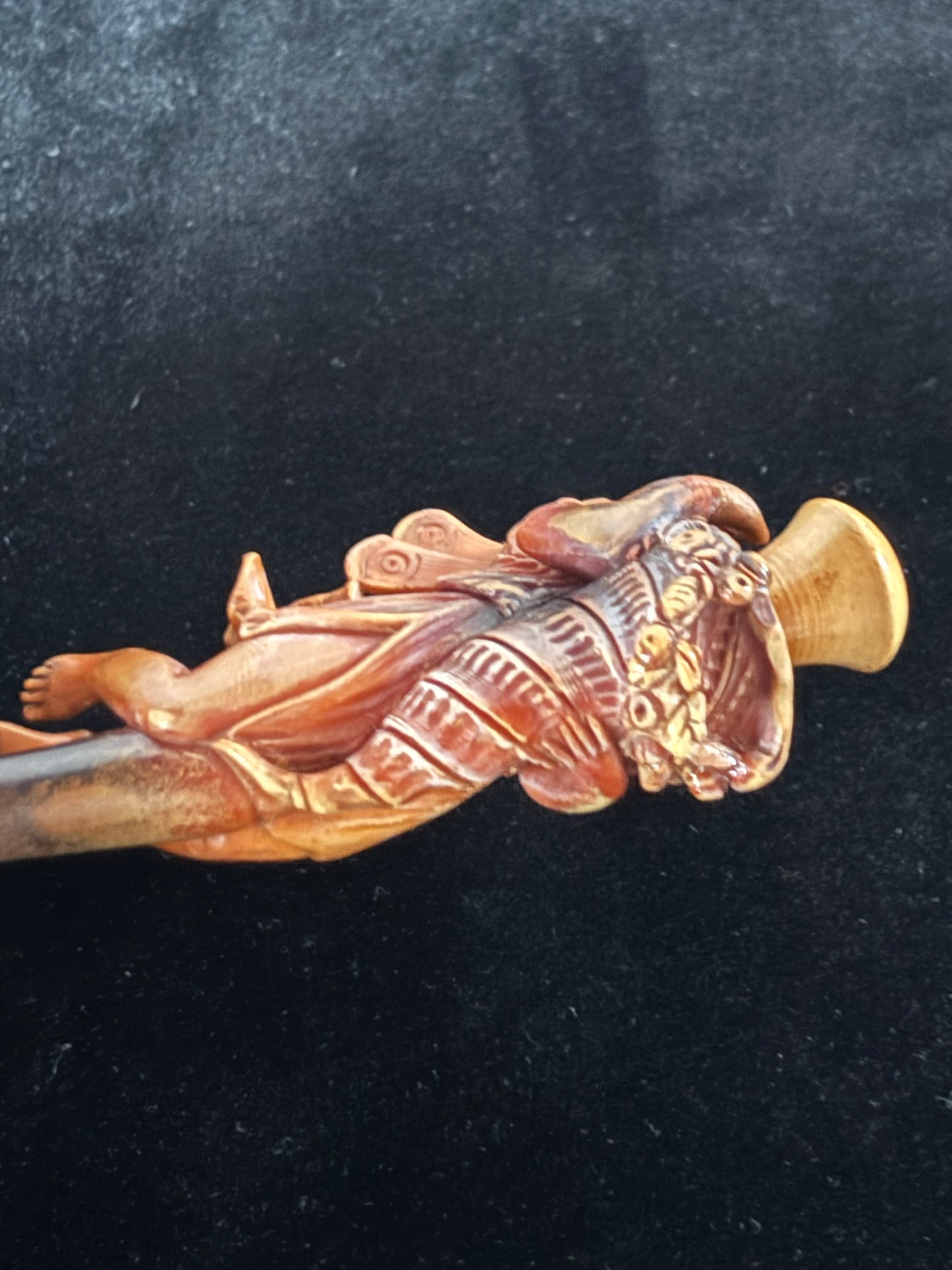 Antica pipa in schiuma di mare – Donna alata con cornucopia – Arte decorativa XIX-XX secolo