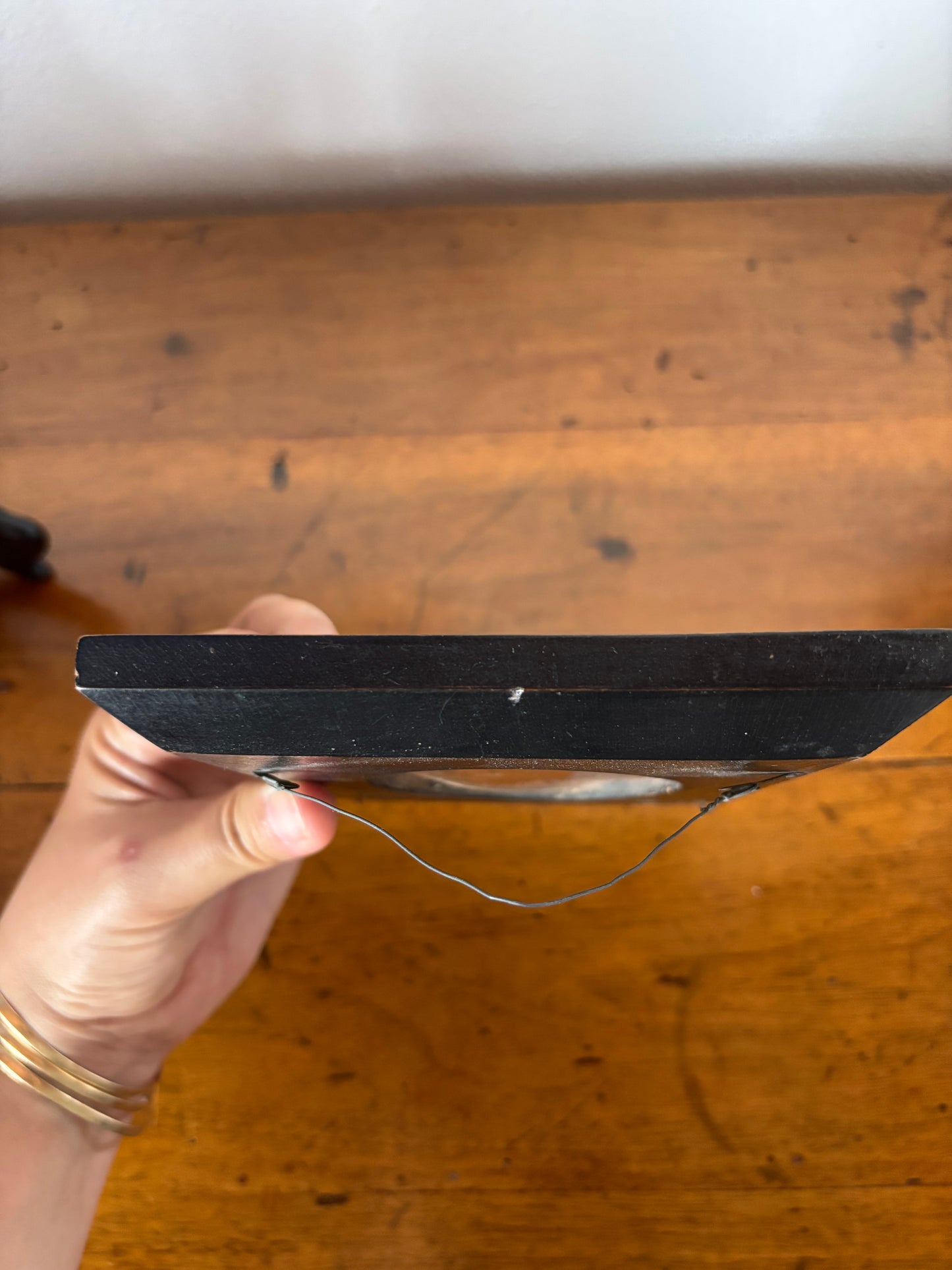 Quadretto su Rame – Paesaggio Bucolico con Rovina Antica e Cornice Elegante