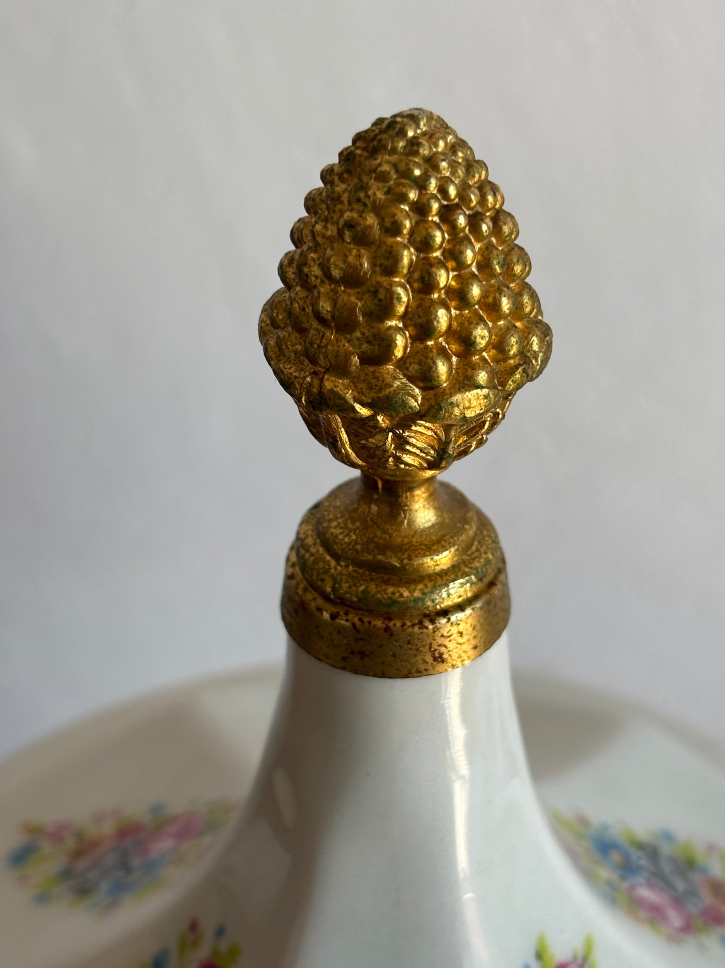 Vintage White Ceramic Musical Cigarette Holder with Floral Decoration