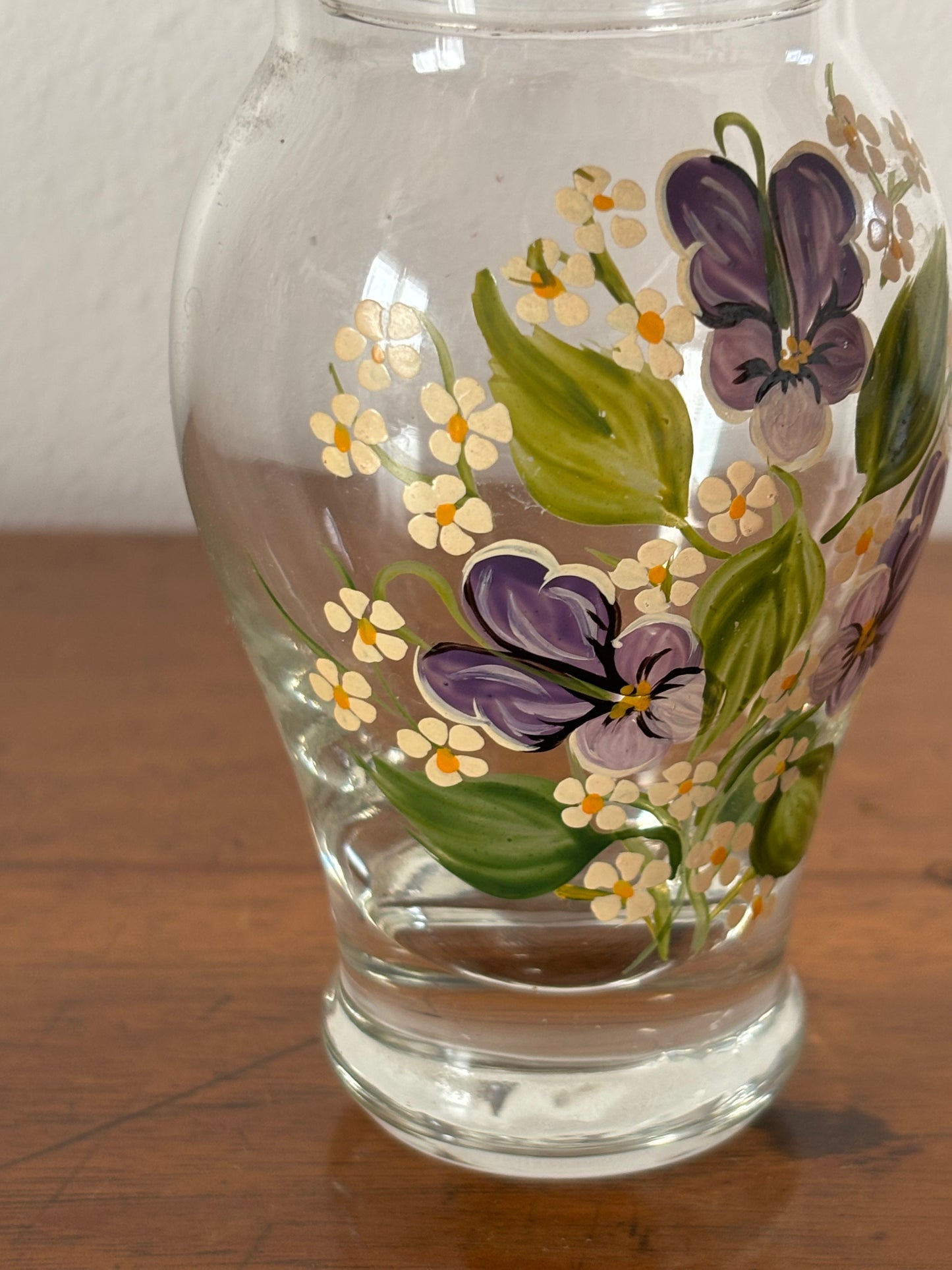 Vasetto in Vetro Soffiato Dipinto a Mano – Motivo Floreale con Viole del Pensiero