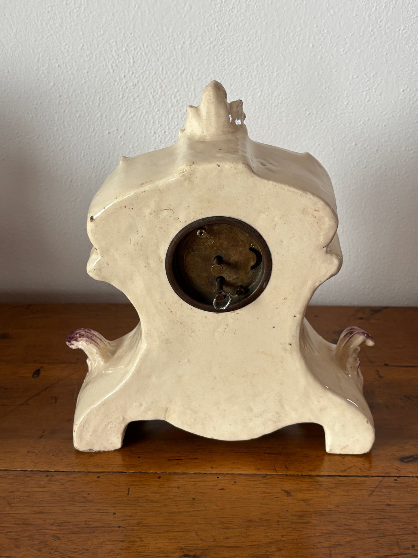 Orologio da tavolo in ceramica vintage decorata – marchiato e restaurato