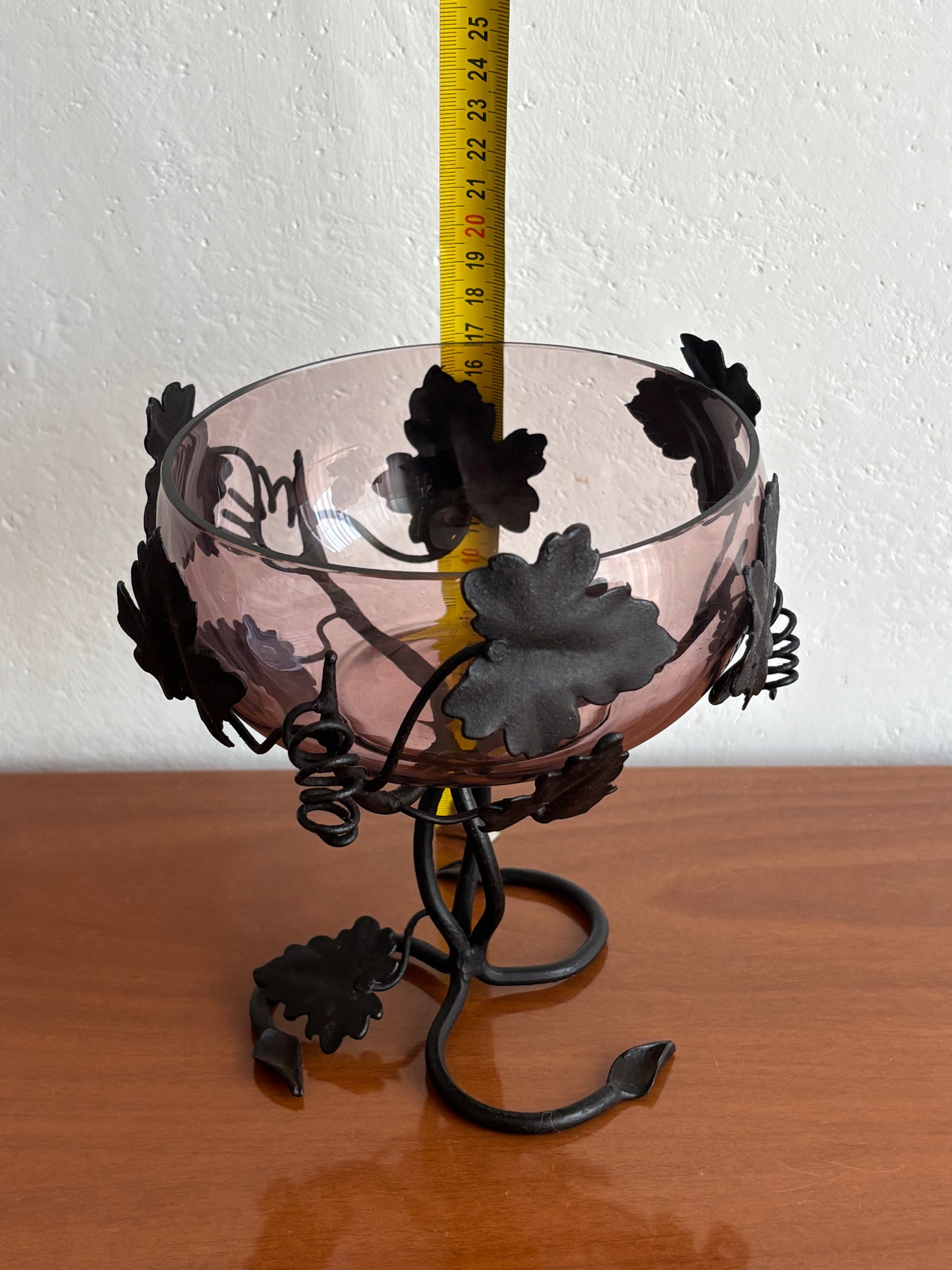 Vaso vintage in stile Liberty in Vetro Soffiato e Ferro Battuto