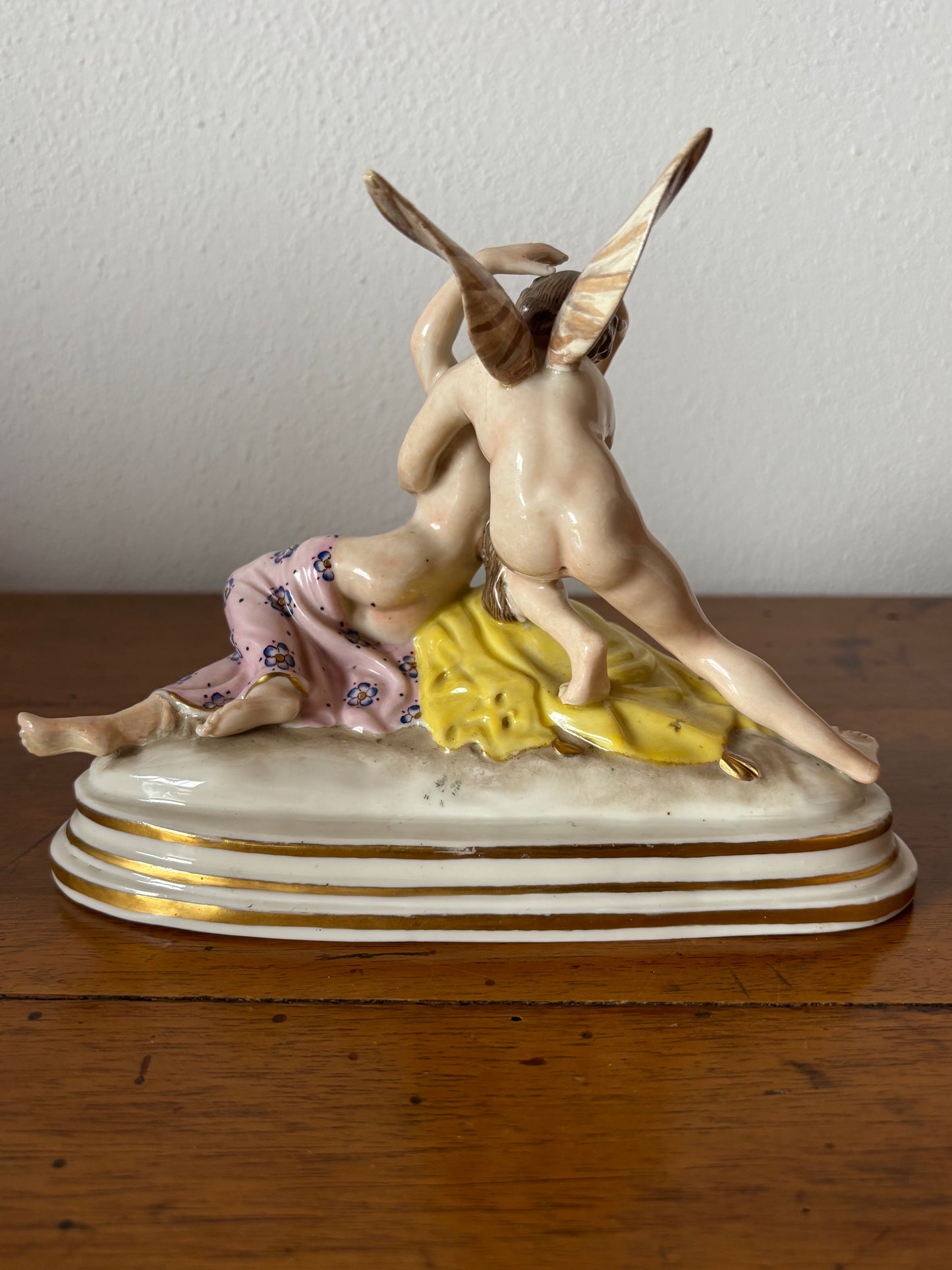 Statuetta in ceramica Capodimonte – Mitologia, Arte e Collezionismo