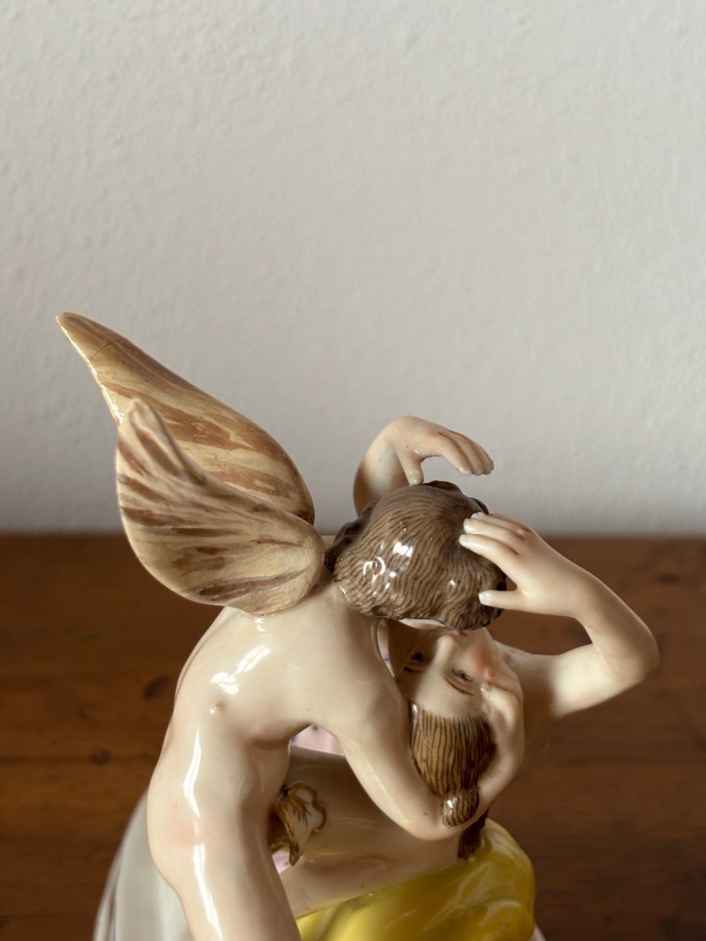 Statuetta in ceramica Capodimonte – Mitologia, Arte e Collezionismo