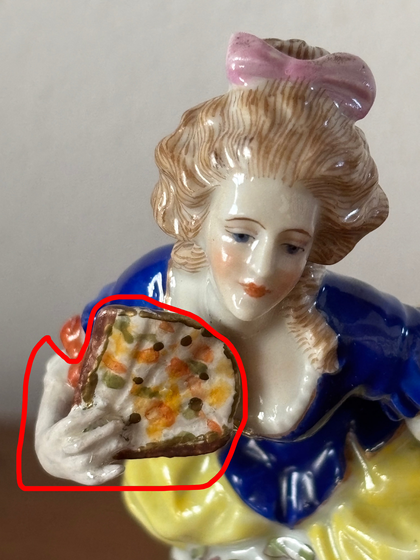 Statuetta restaurata del '900 – Eleganza d’epoca e raffinatezza senza tempo