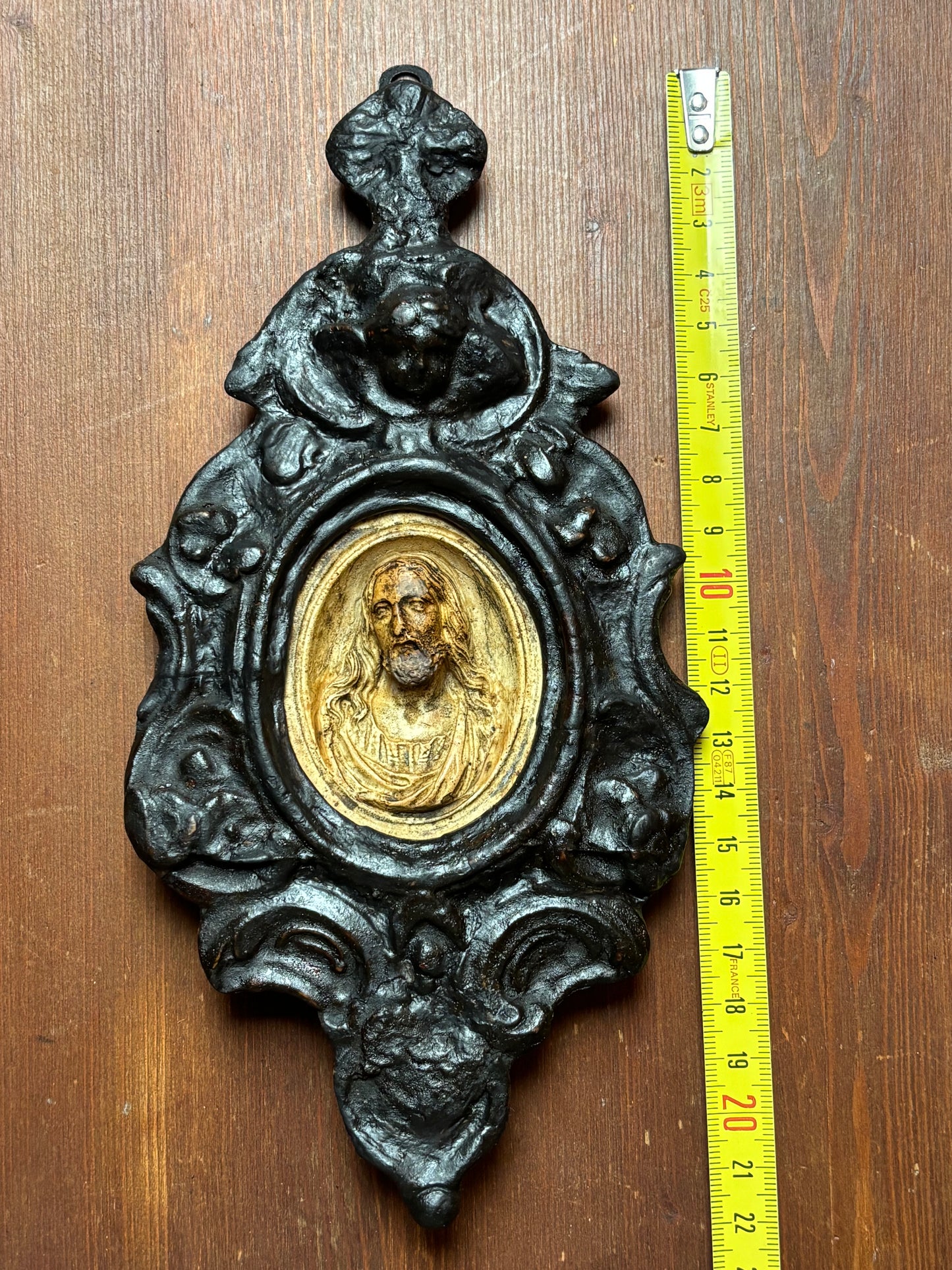 Wall Holy Water Font in Wood and Stucco with Insert Likely in Meerschaum Depicting Christ – Mid-19th Century (circa 1850–1870)