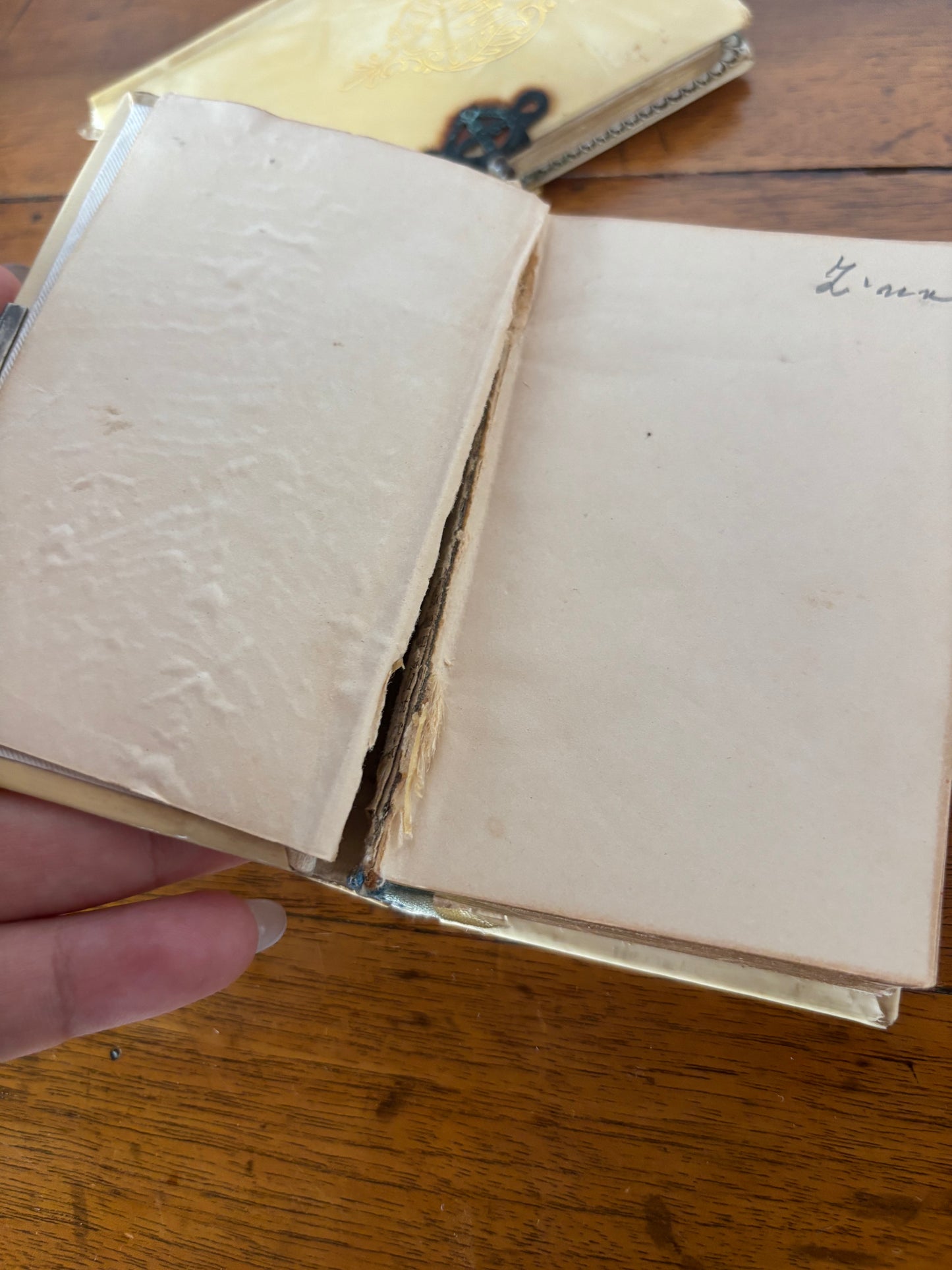 Spanische Taschengebetbücher – Ausgaben von 1893 und 1927