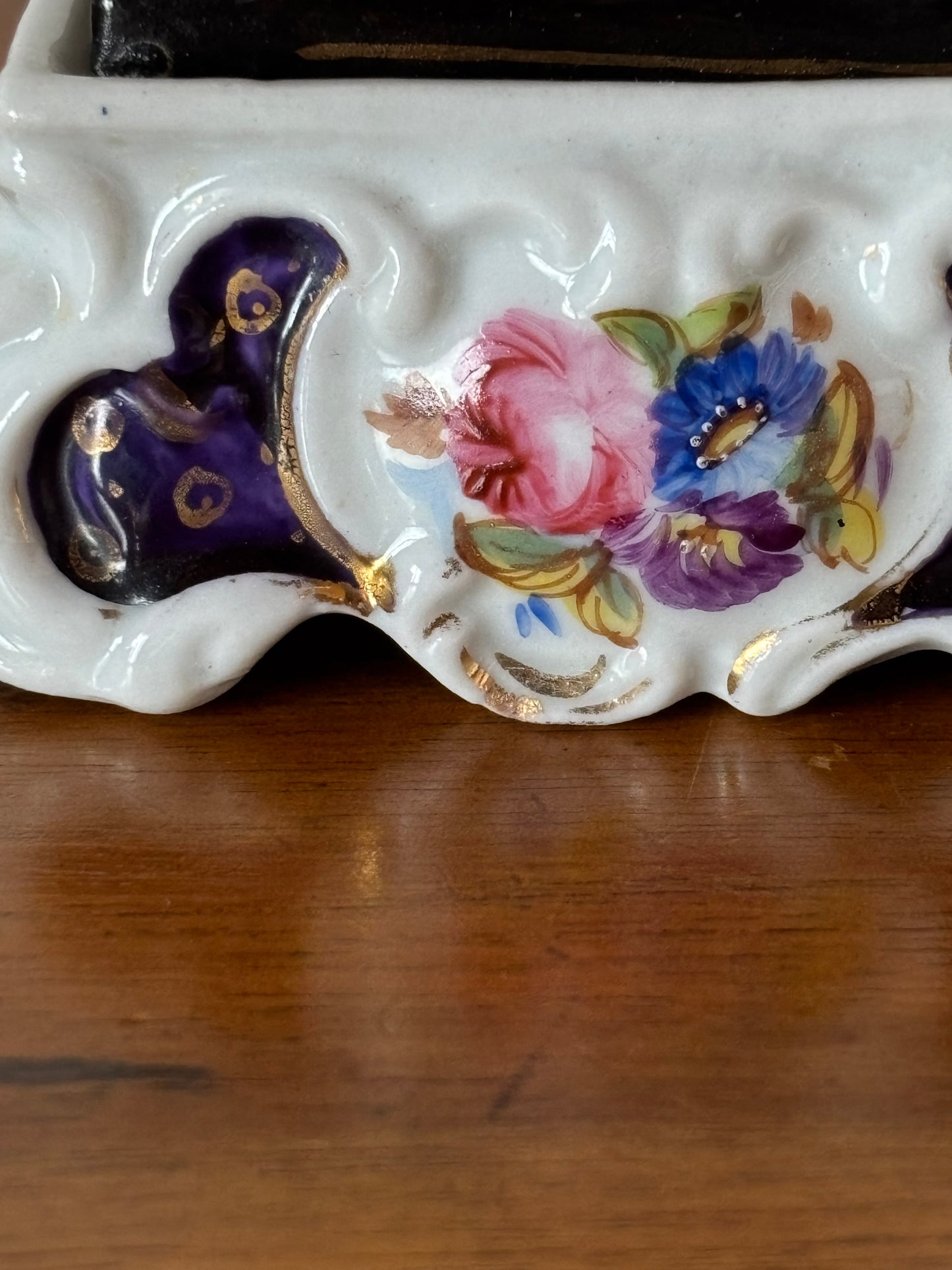 Piccolo calamaio in ceramica del '900 – Eleganza classica e fascino d’epoca