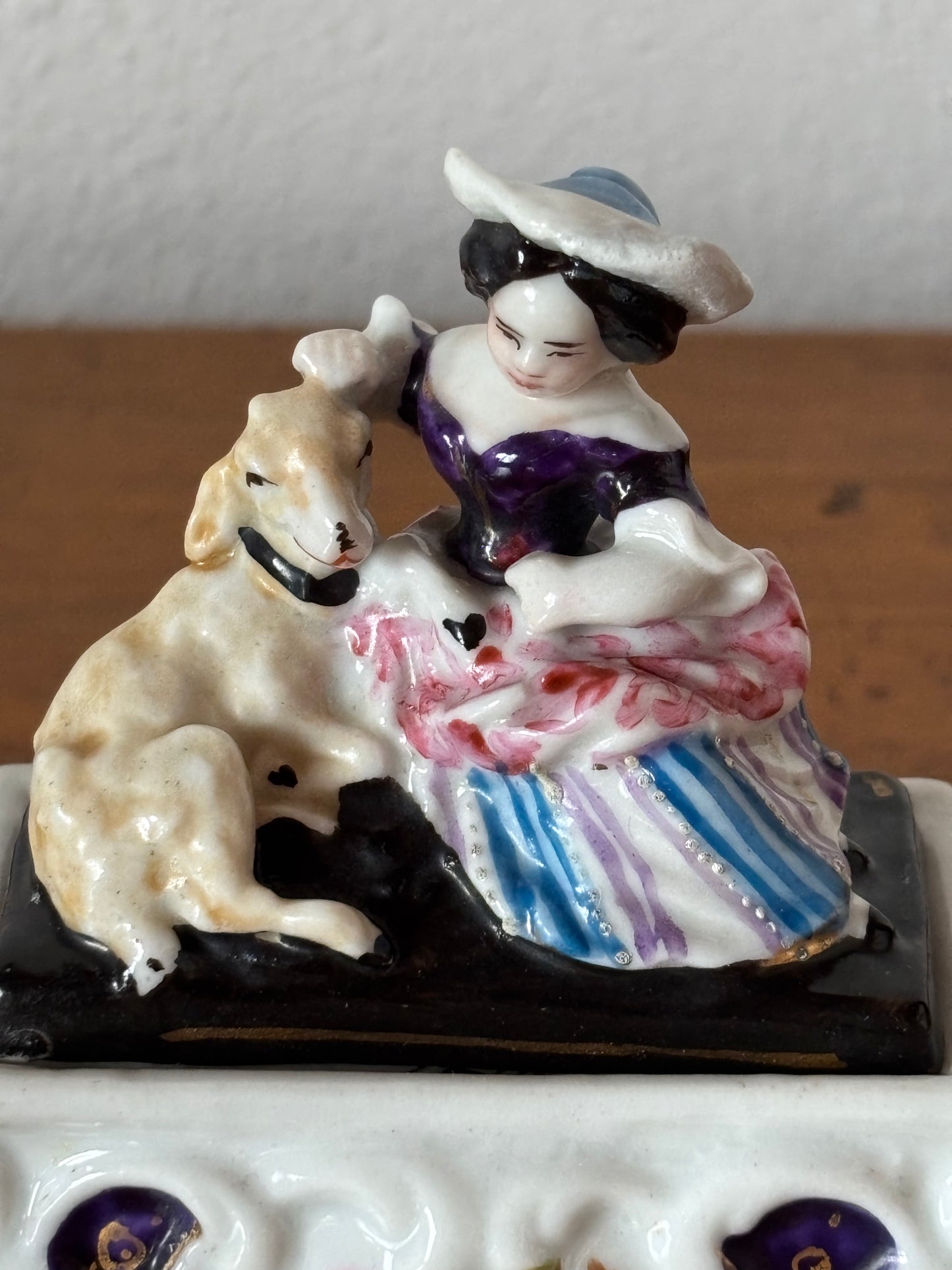 Piccolo calamaio in ceramica del '900 – Eleganza classica e fascino d’epoca
