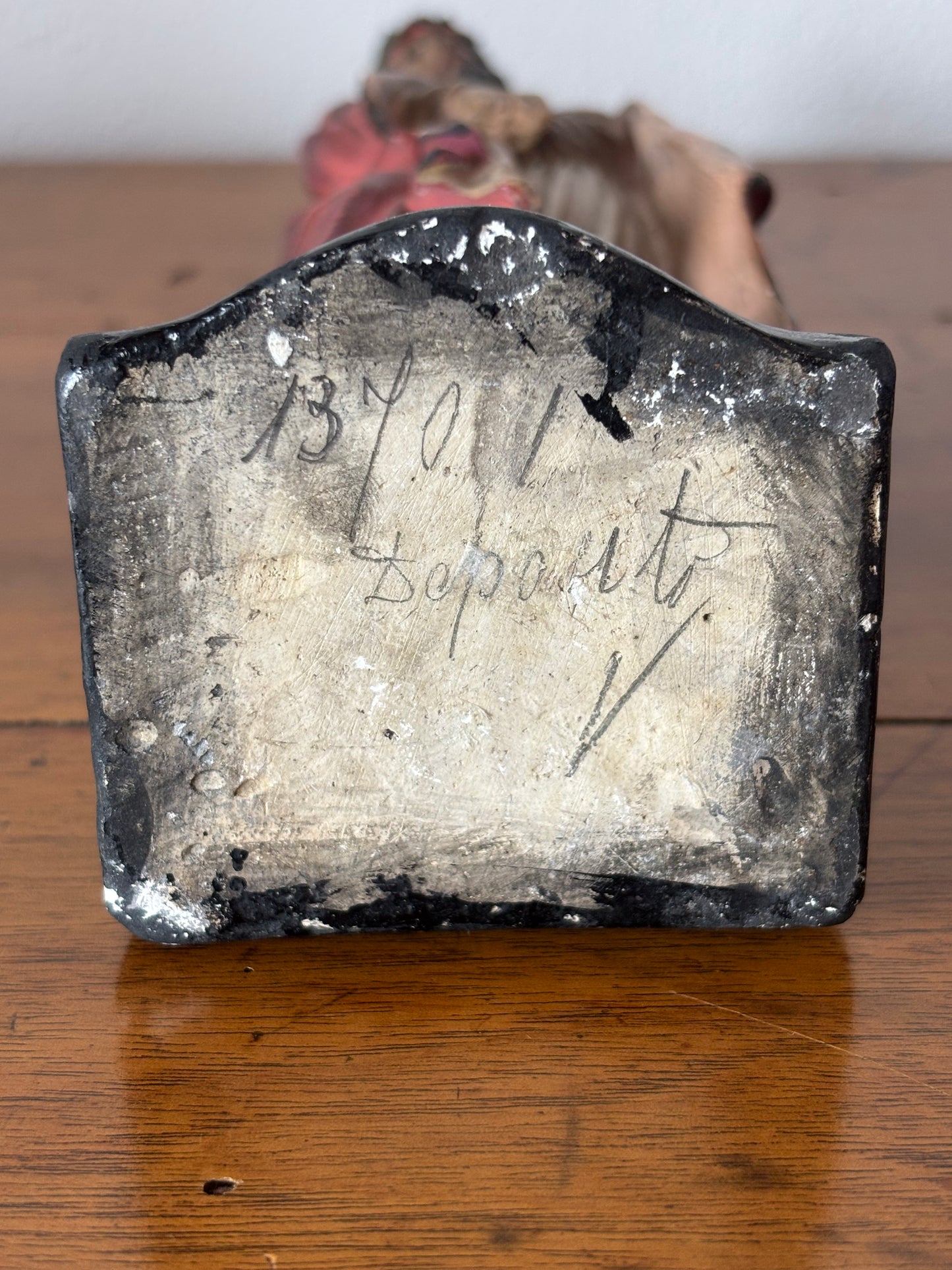 Statuetta di Gesù in gesso dipinta del XX secolo