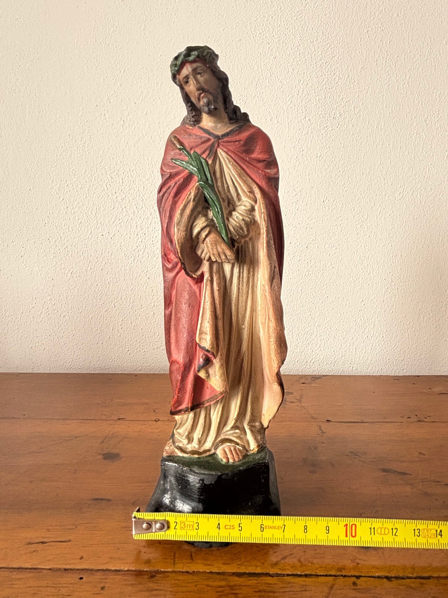 Statuetta di Gesù in gesso dipinta del XX secolo