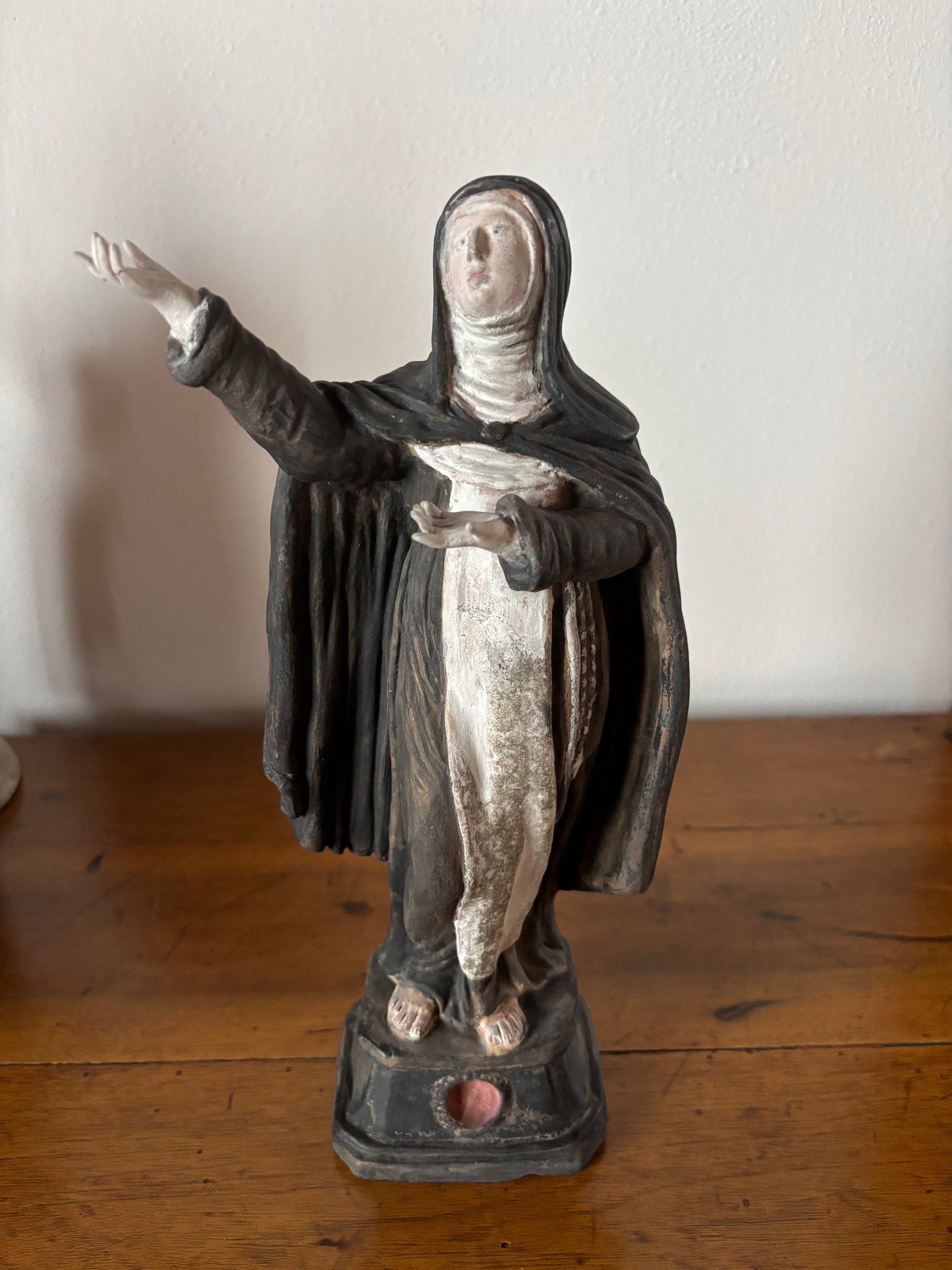 Statua antica in terracotta