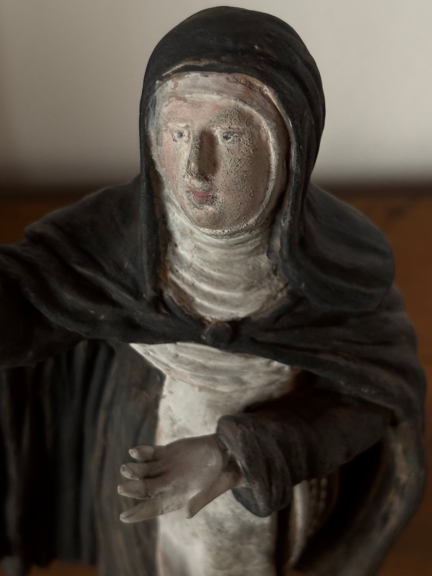 Statua antica in terracotta