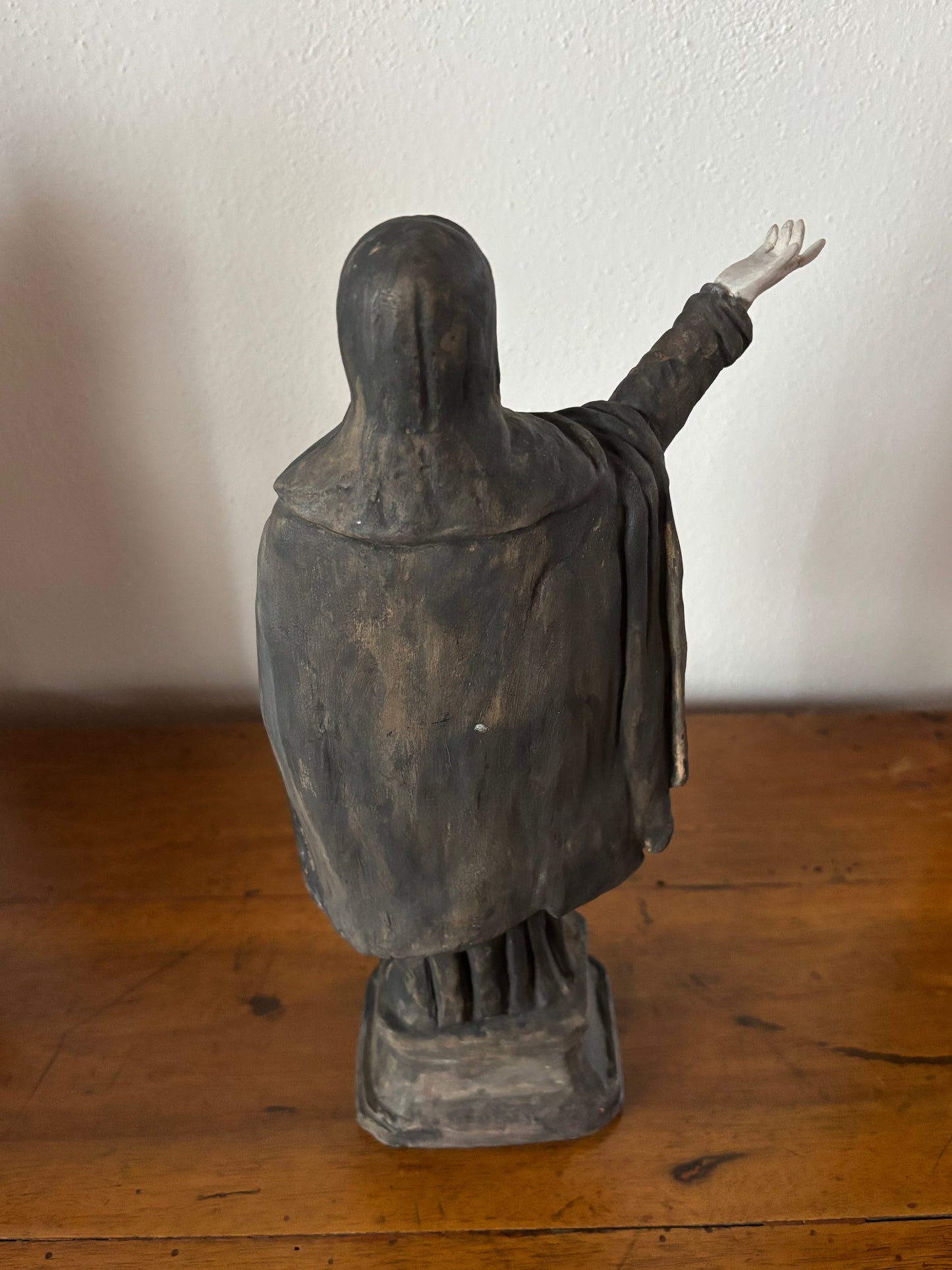 Statua antica in terracotta