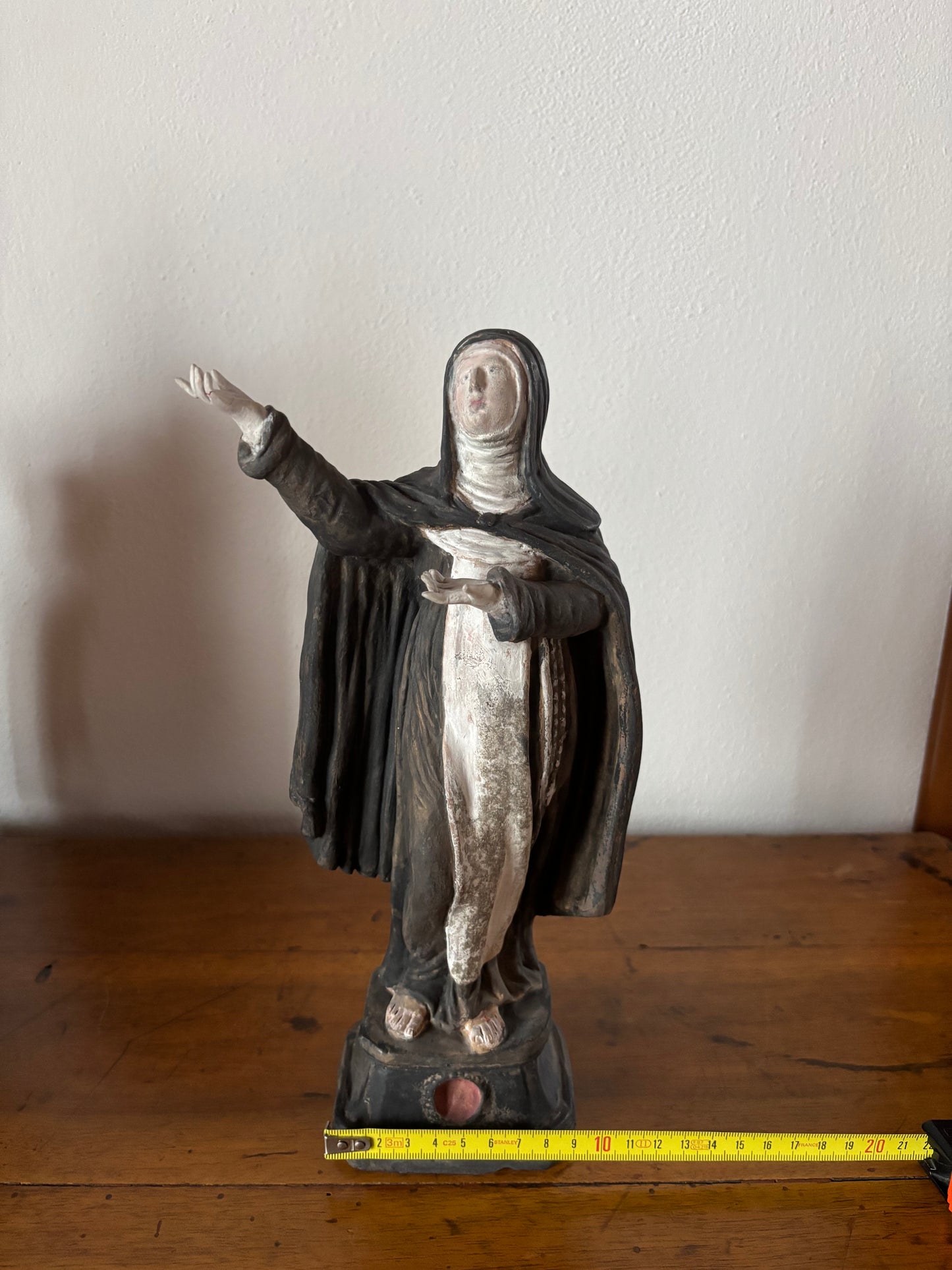 Statua antica in terracotta