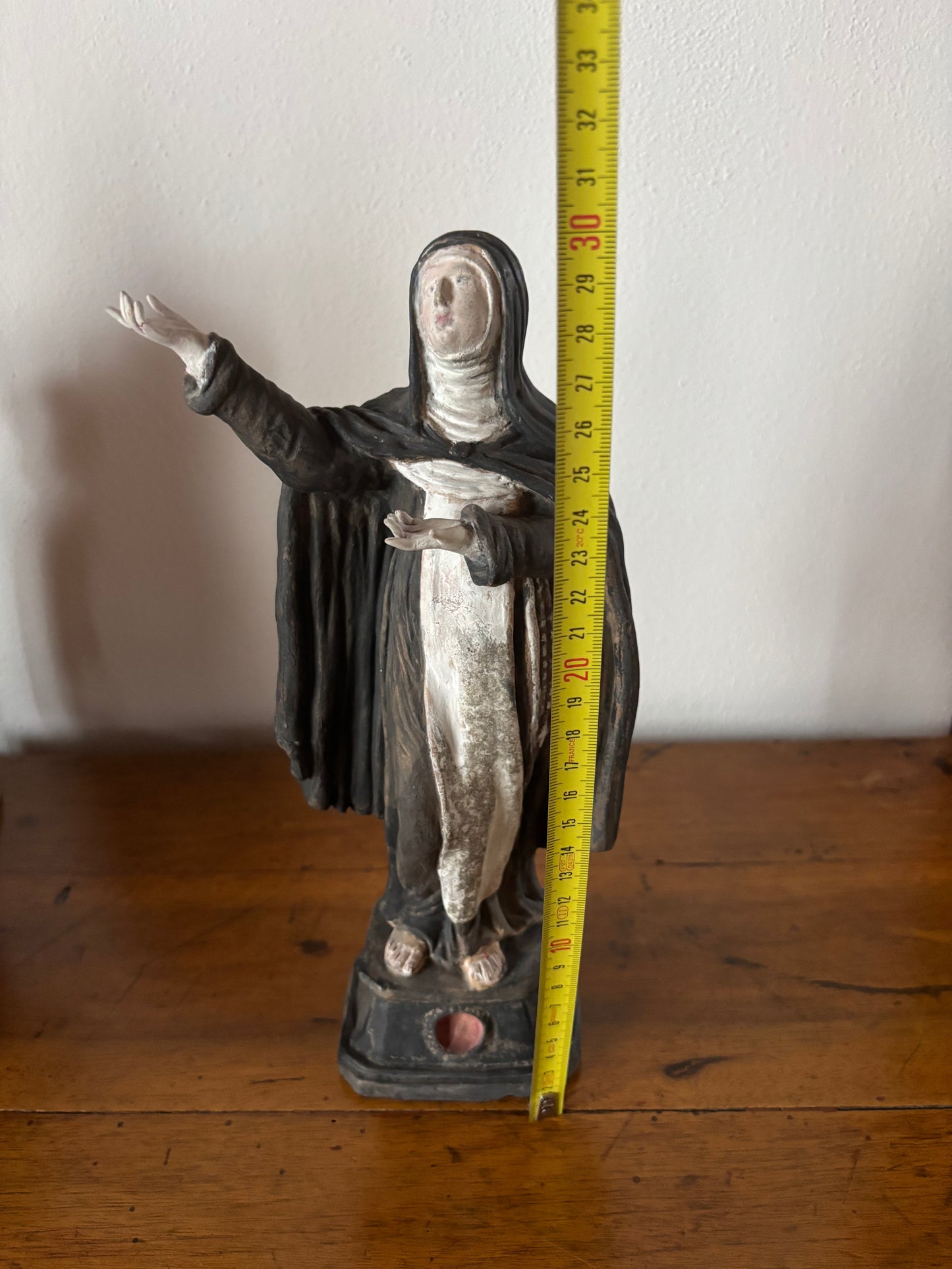 Statua antica in terracotta