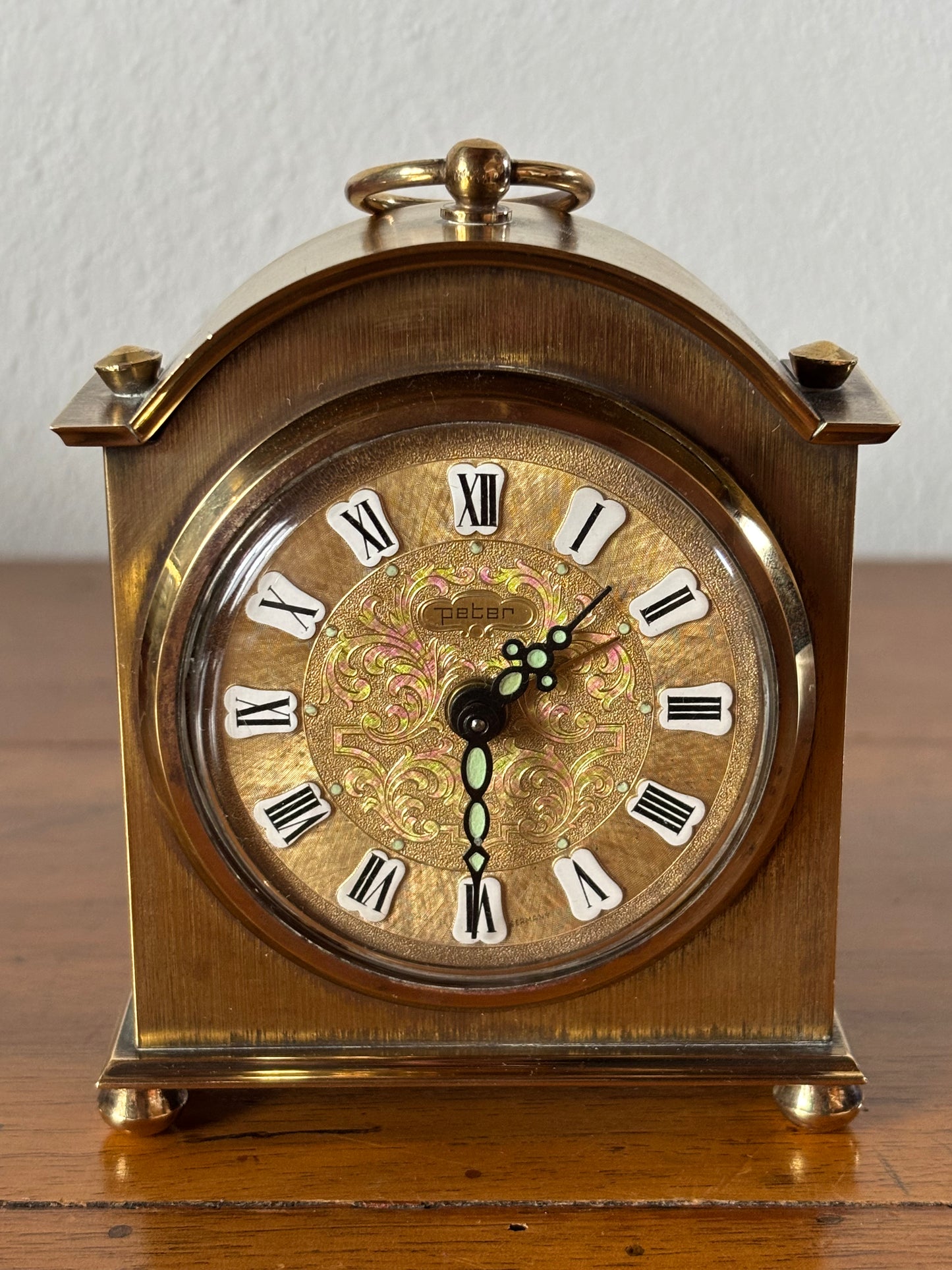 Small Table Clock Peter- Refinement and Functionality
