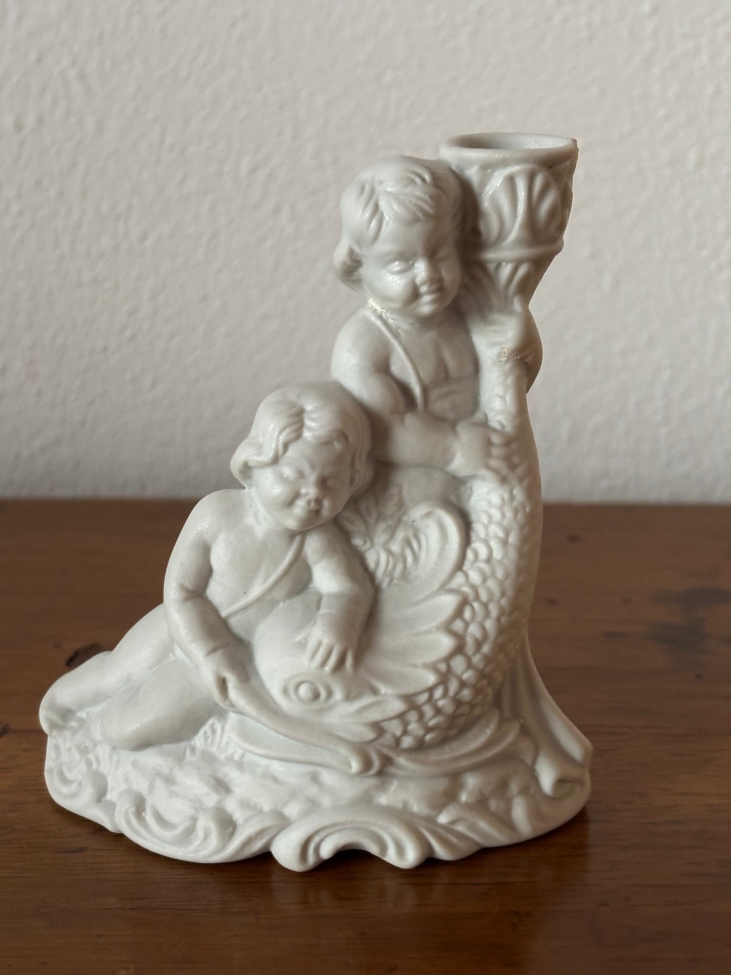 Piccola Statuetta Vintage in Ceramica con Due Putti