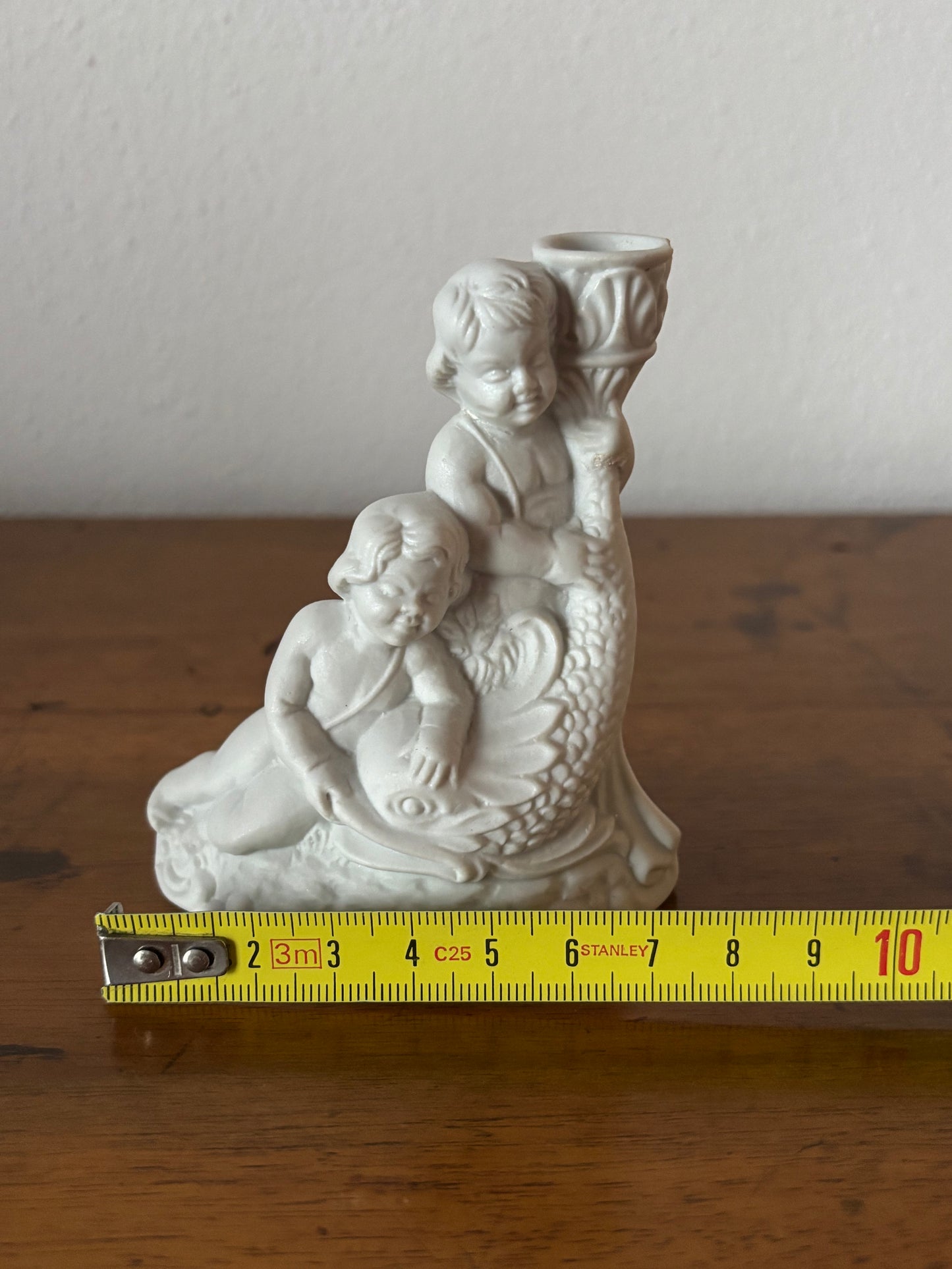 Piccola Statuetta Vintage in Ceramica con Due Putti