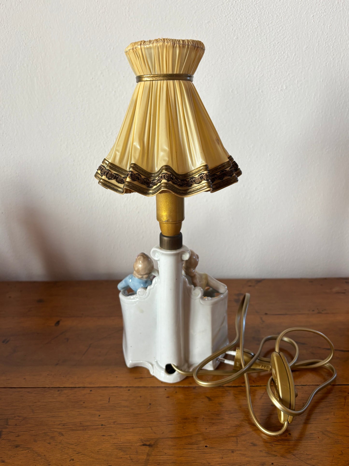 Lampada da tavolo vintage anni '50