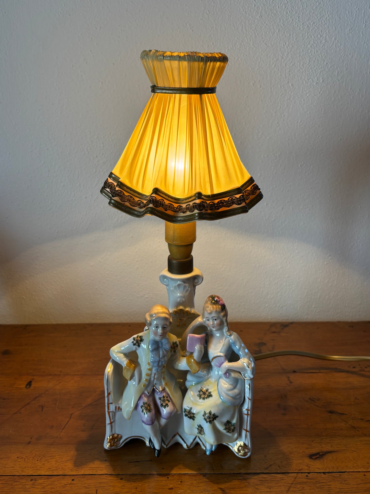 Lampada da tavolo vintage anni '50