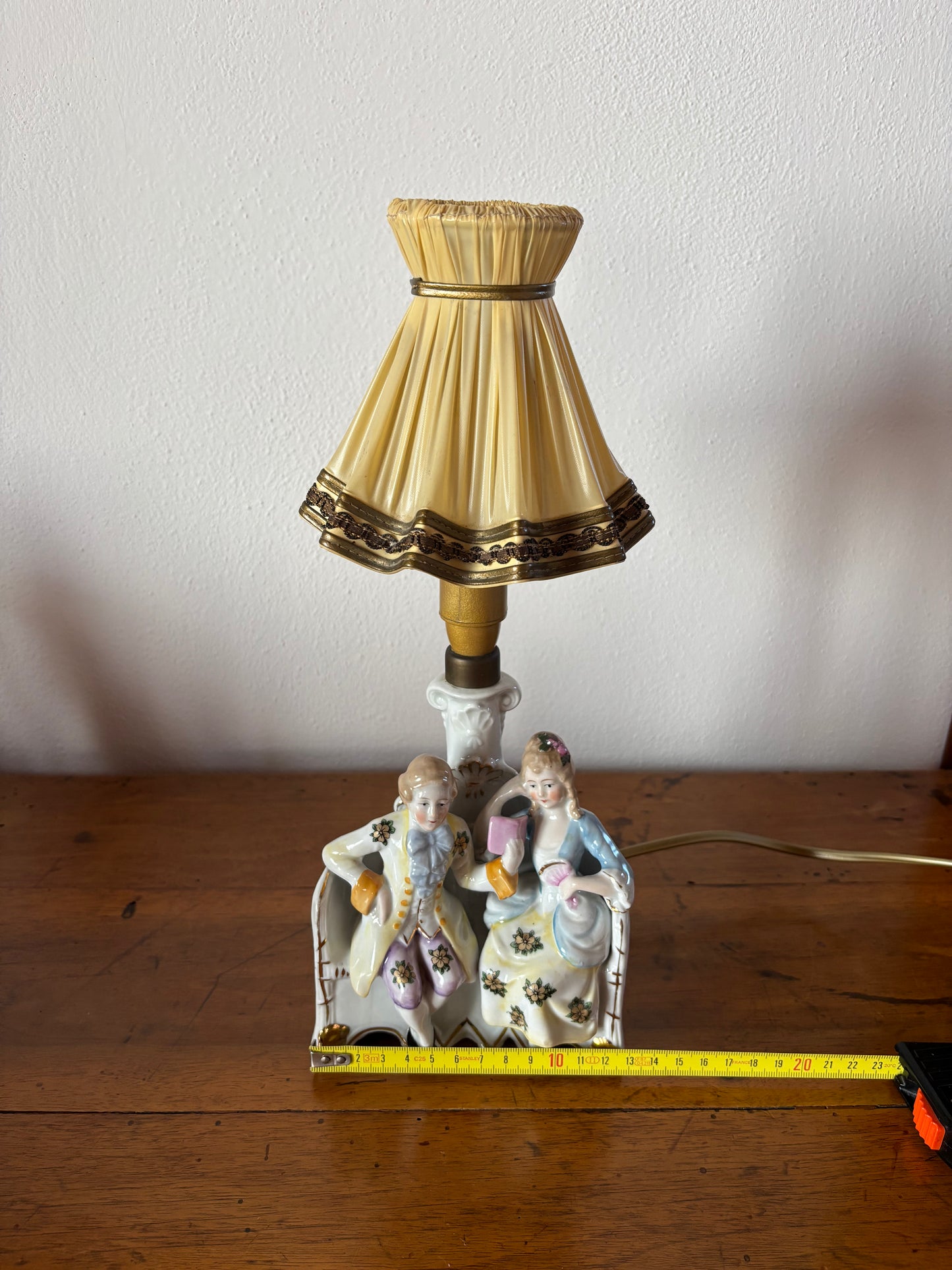 Lampada da tavolo vintage anni '50