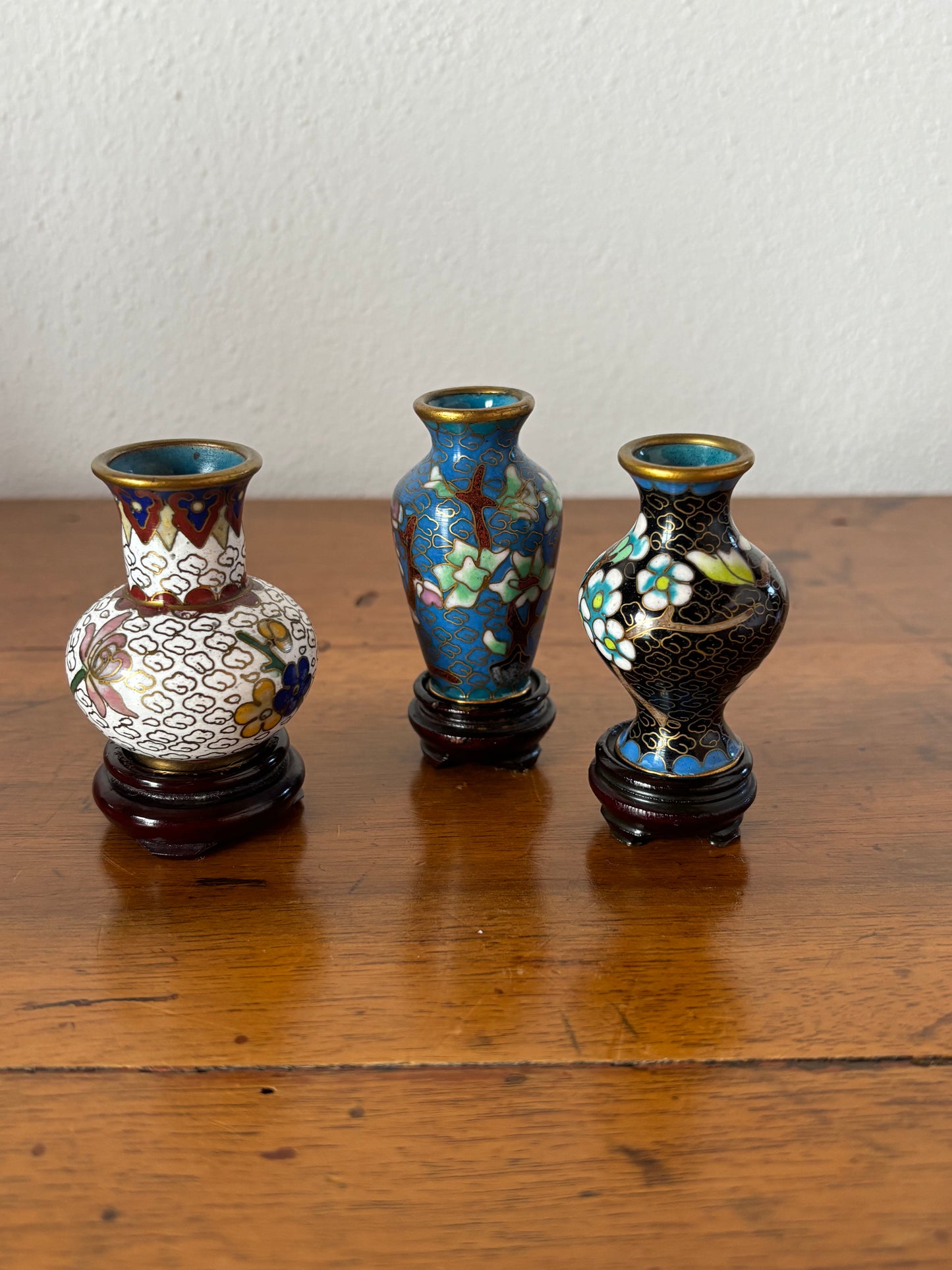 Set di vasi cinesi in miniatura cloisonné