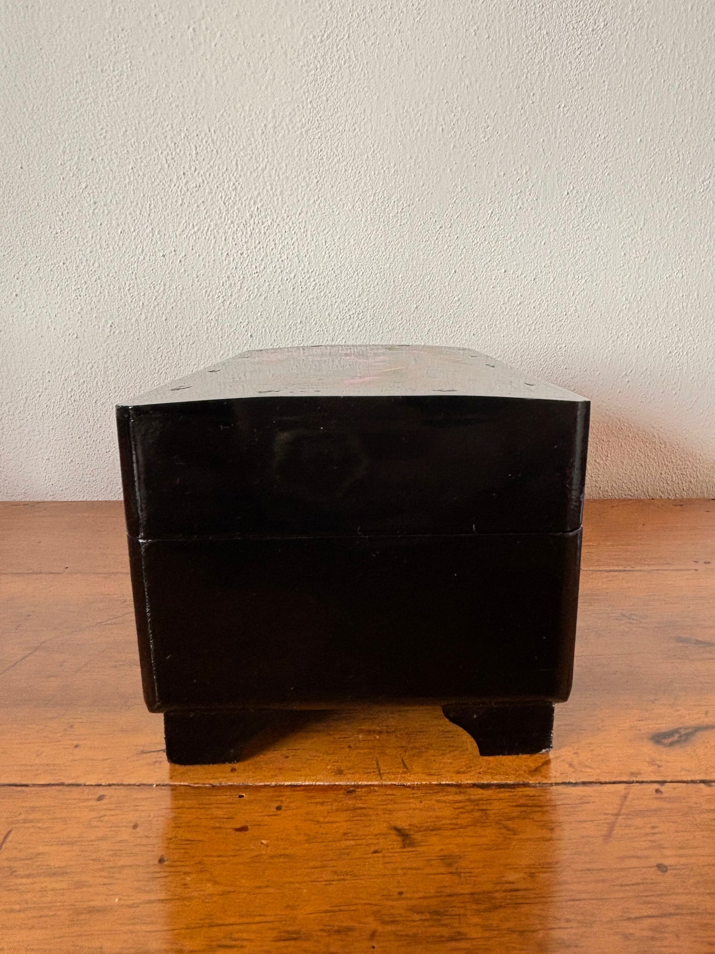 Vintage Japanese Black Lacquer Music Box