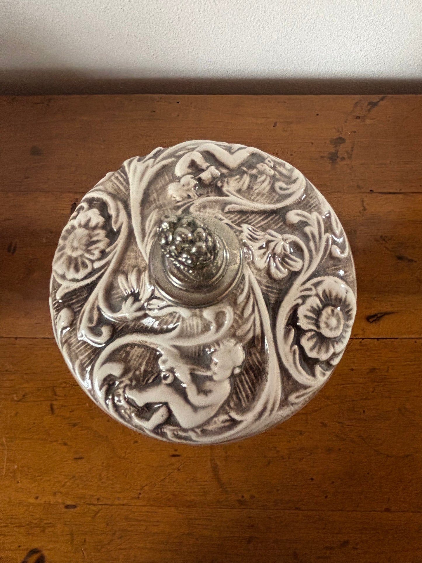 Porta sigarette vintage con carillon e ballerina – oggetto decorativo da collezione