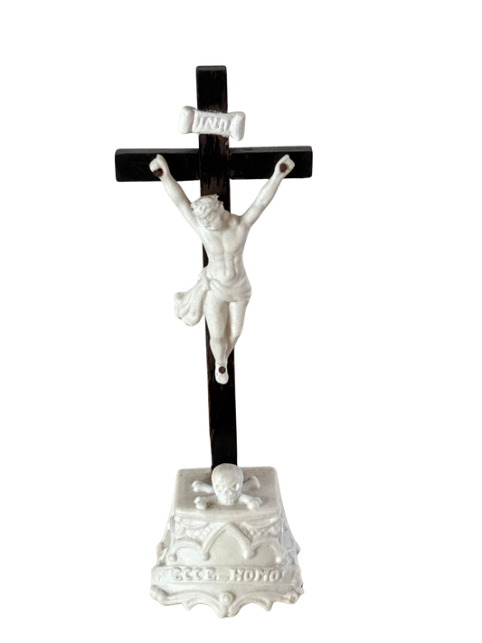 Crocifisso in Ceramica Biscuit – Scultura Religiosa Vintage da Collezione