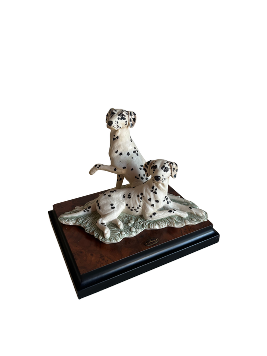 Giuseppe Armani „Dalmatians“ – Porzellanfigur, signiert, mit Originalsockel, restauriert