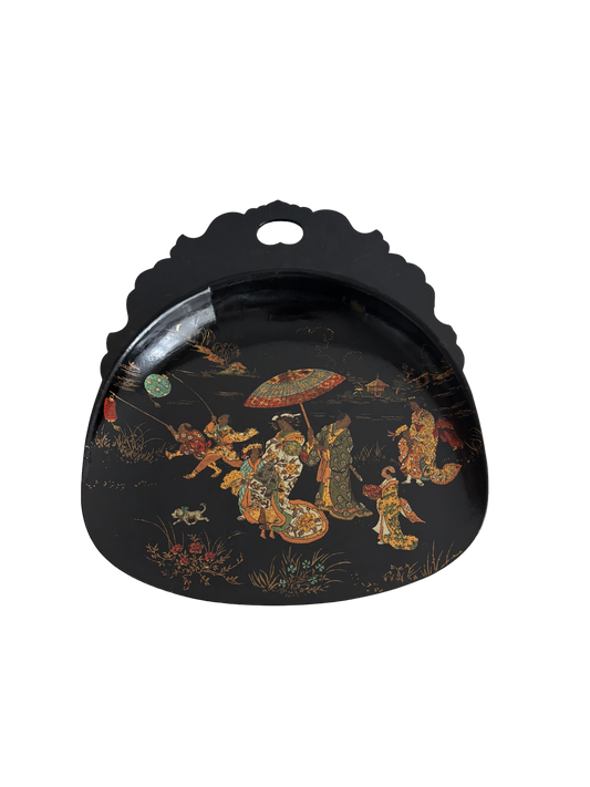 Japanisches Lack‑Krümeltablett im Stil des Napoléon‑III‑Zeitraums (zweite Hälfte des 19. Jahrhunderts)