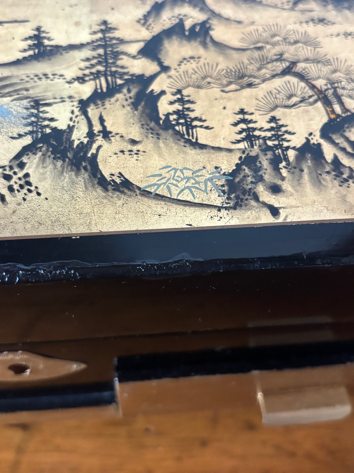 Large Japanese jewelry box with working music box and dancing geisha