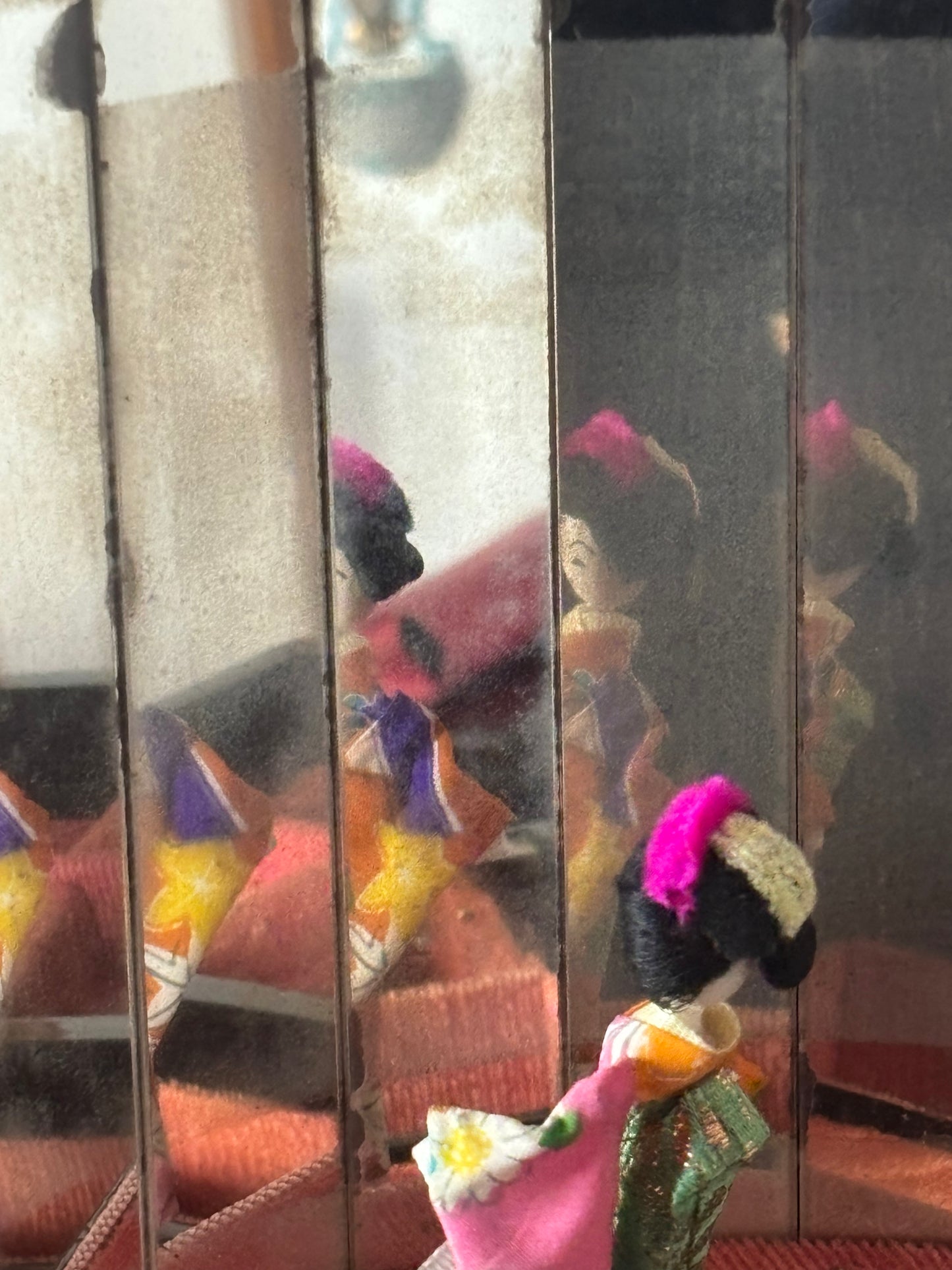 Large Japanese jewelry box with working music box and dancing geisha