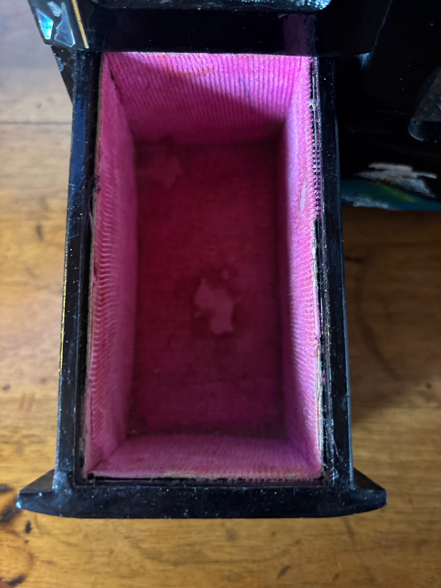 Carillon giapponese vintage con ballerina e luci