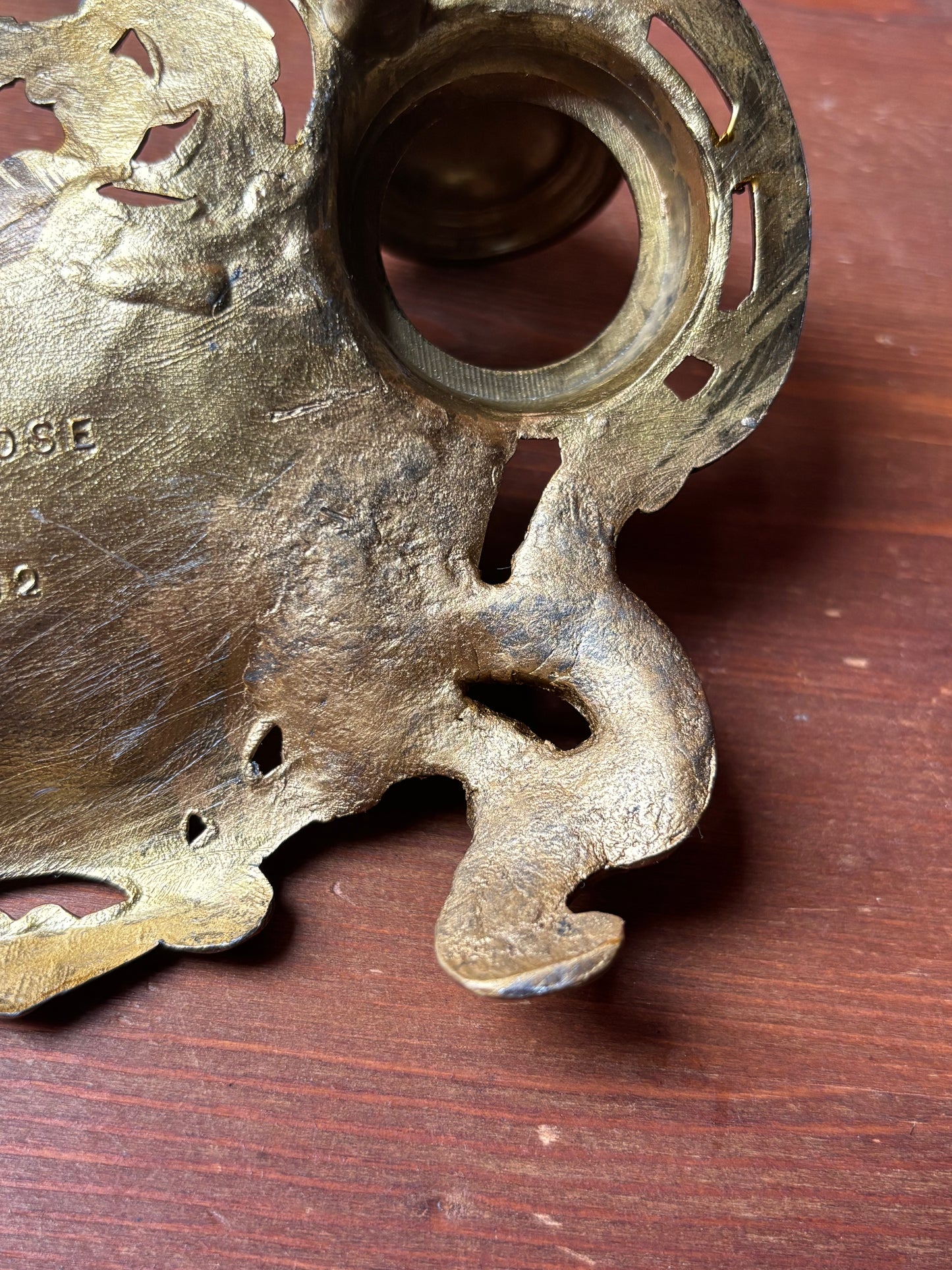 Calamaio in metallo dorato con vaschette in ceramica