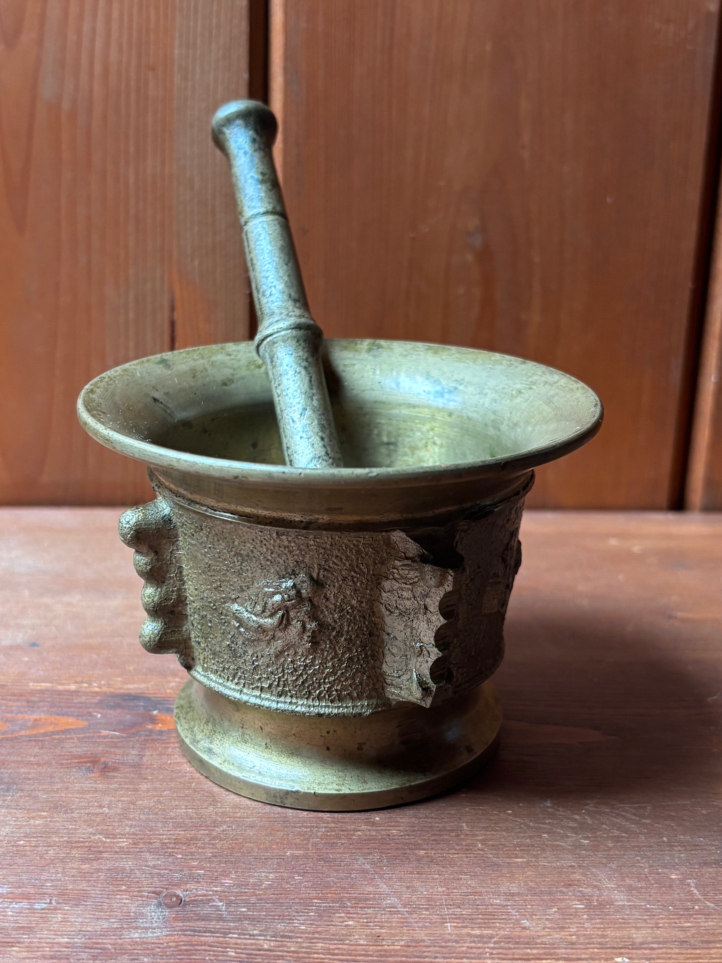 Mortaio da farmacia in bronzo