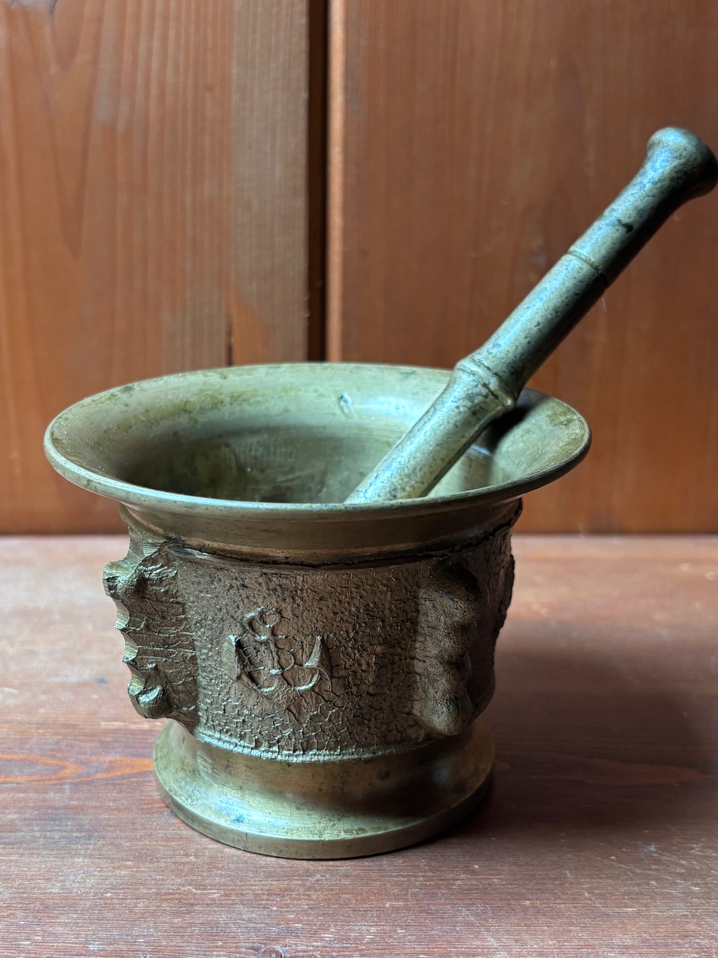 Mortaio da farmacia in bronzo