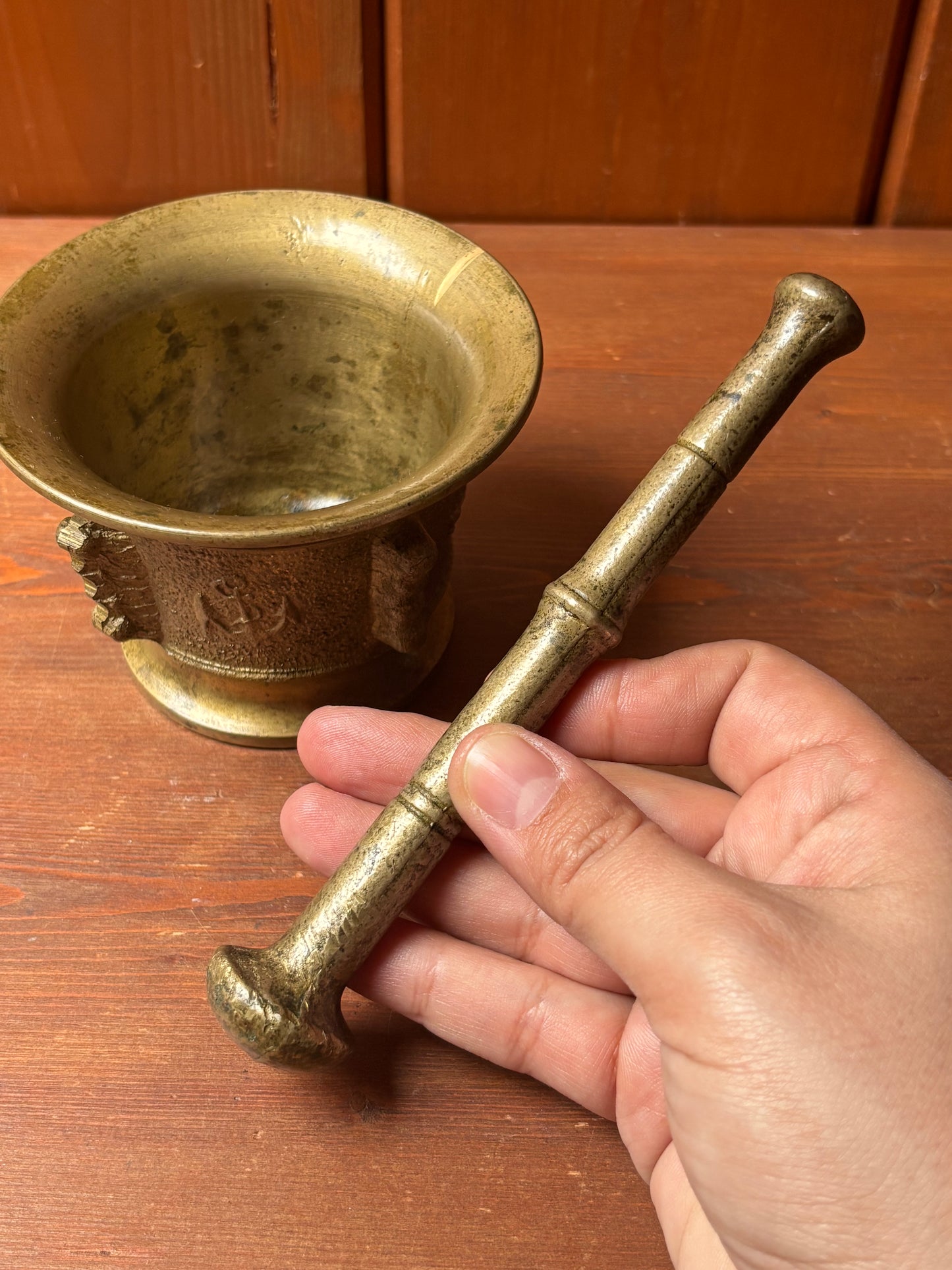 Mortaio da farmacia in bronzo