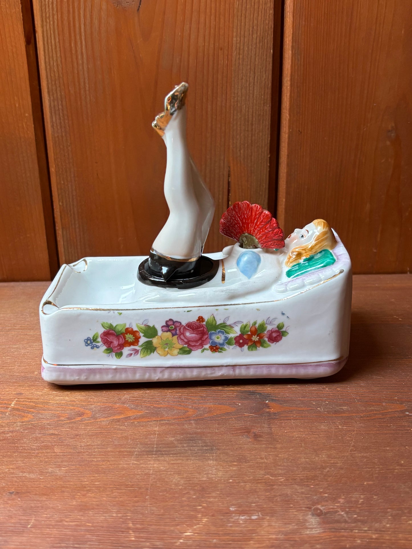 Vintage Ceramic Ashtray – Mid-20th Century Pin-Up Lady with Moving Legs