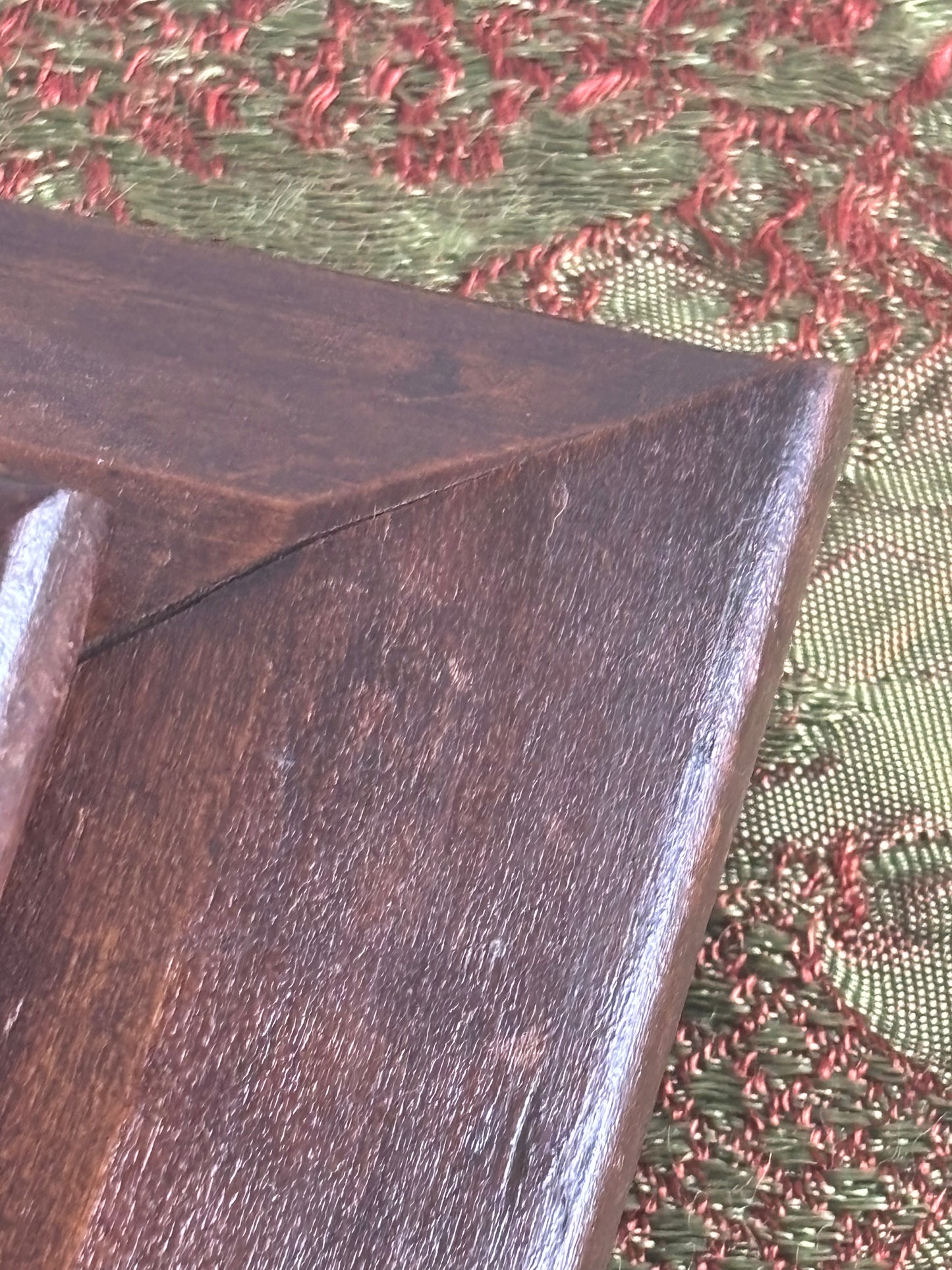 Sottopentola in Legno Intagliato con Carillon – Souvenir Raffigurante Lourdes