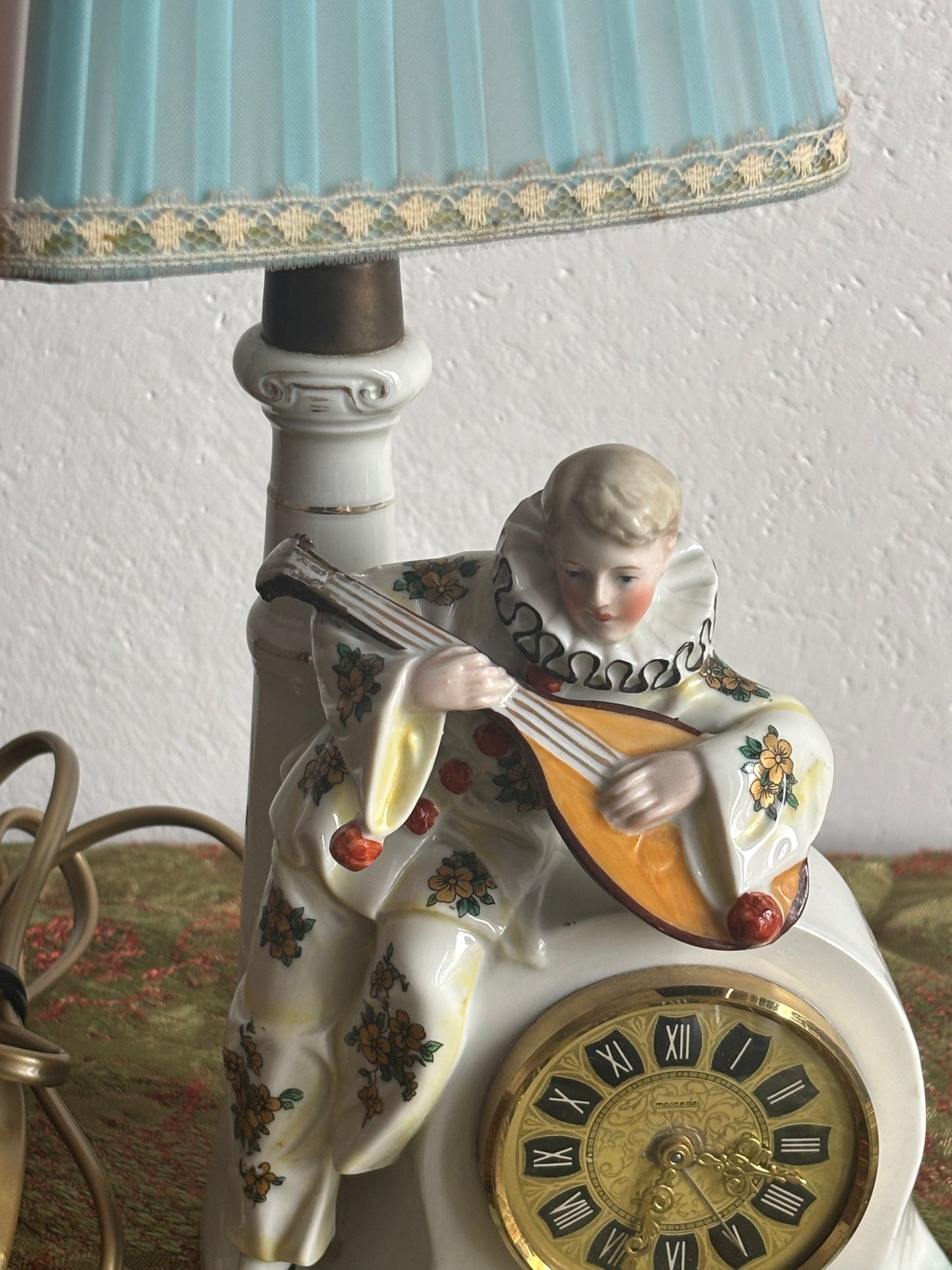 Lampada da Tavolo con Orologio a Carica