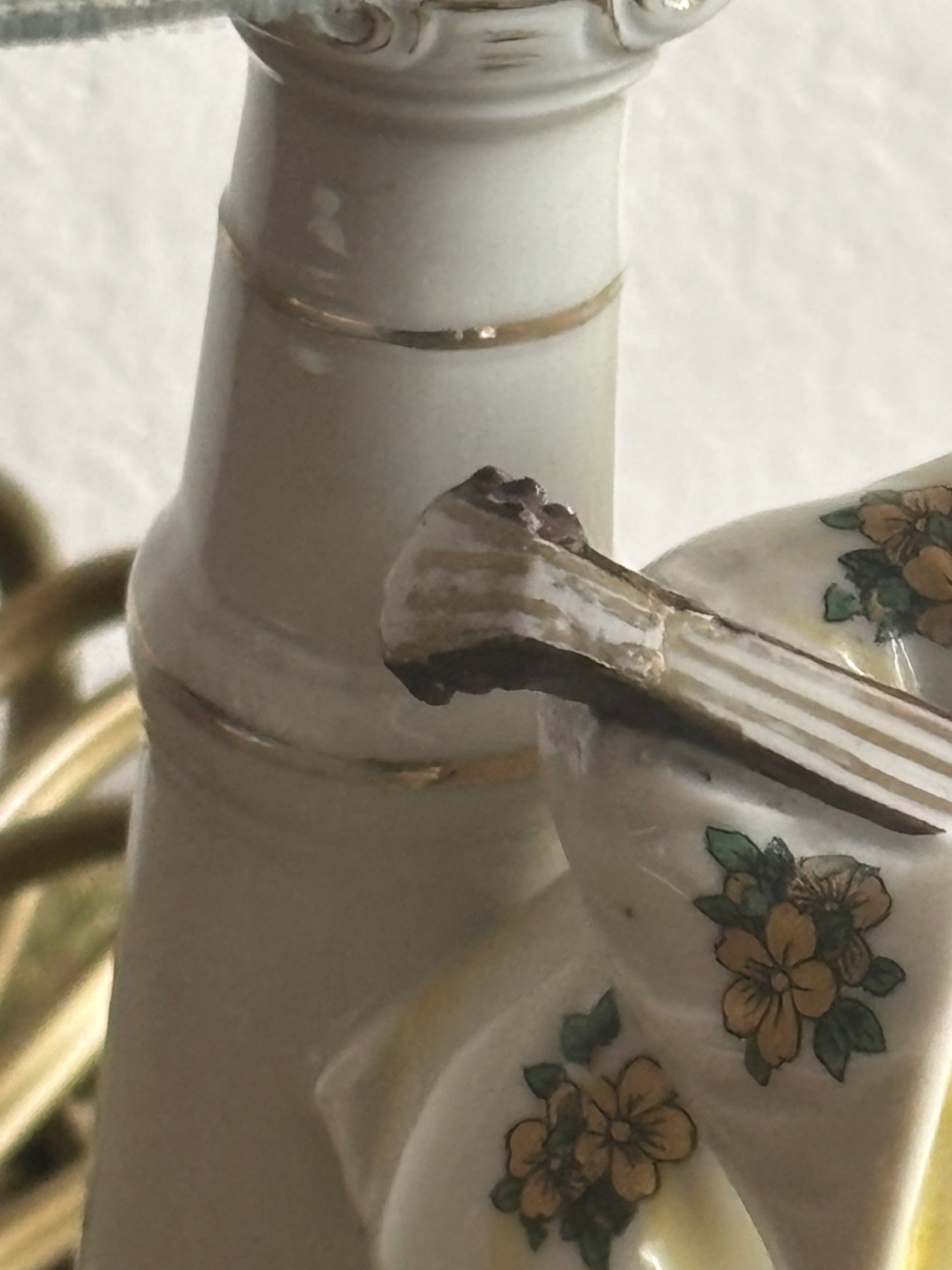 Lampada da Tavolo con Orologio a Carica