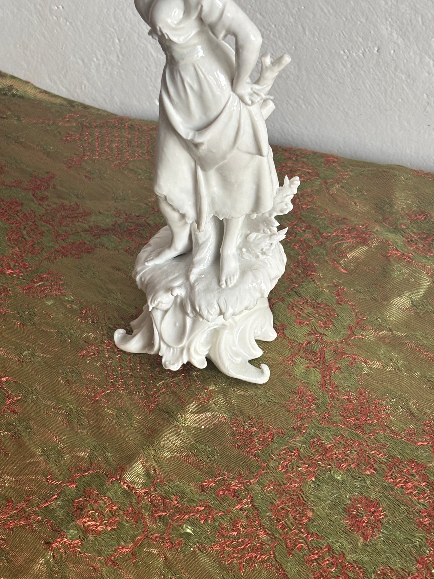 Statuetta Ginori in Porcellana Bianca con Marchio