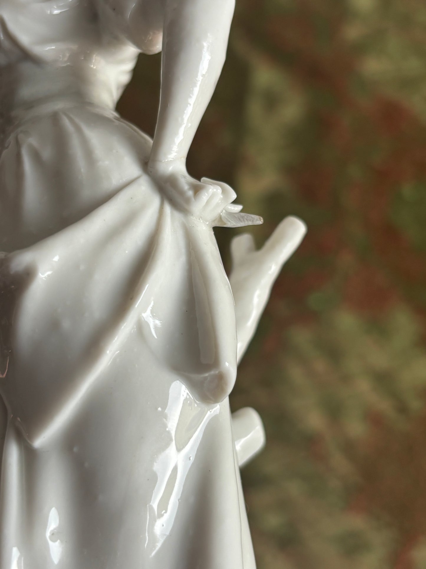 Statuetta Ginori in Porcellana Bianca con Marchio