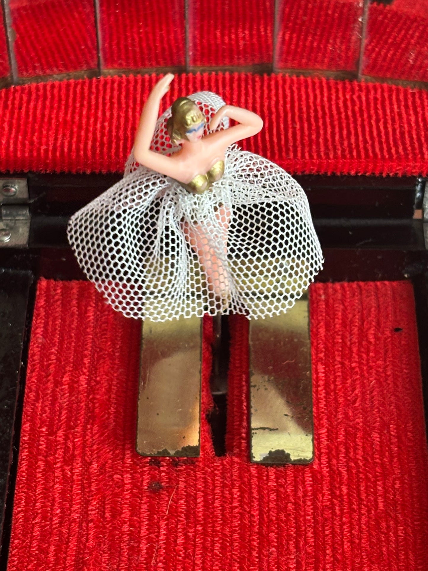 Portagioie Giapponese con Carillon e Ballerina